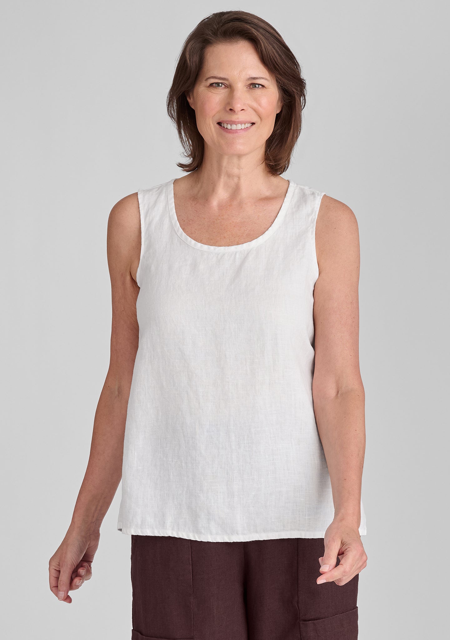 Essential Linen Tank Top for Women - Soft Breathable Summer Casual Wear - Perfect for Yoga, Beach, and Everyday Outfits