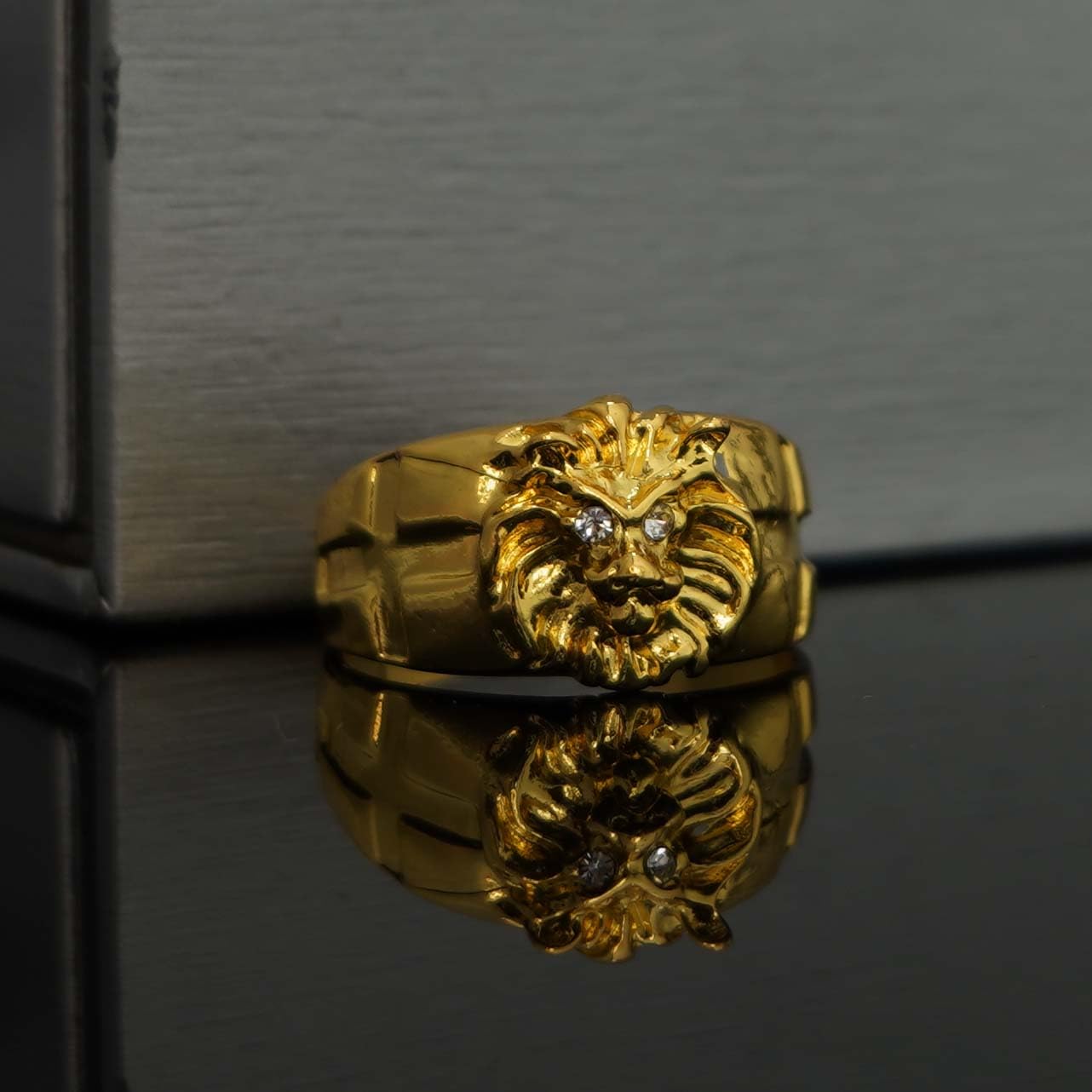 Men's Gold Lion Head Ring - Norse Viking Style with Rhinestone Crystal Eyes | Heavy Metal Rock Punk Gothic Biker Jewelry | Lion Totem Amulet Ring for Punk Fashion & Gothic Accessories | Perfect for Concerts, Biker Events & Viking Cosplay