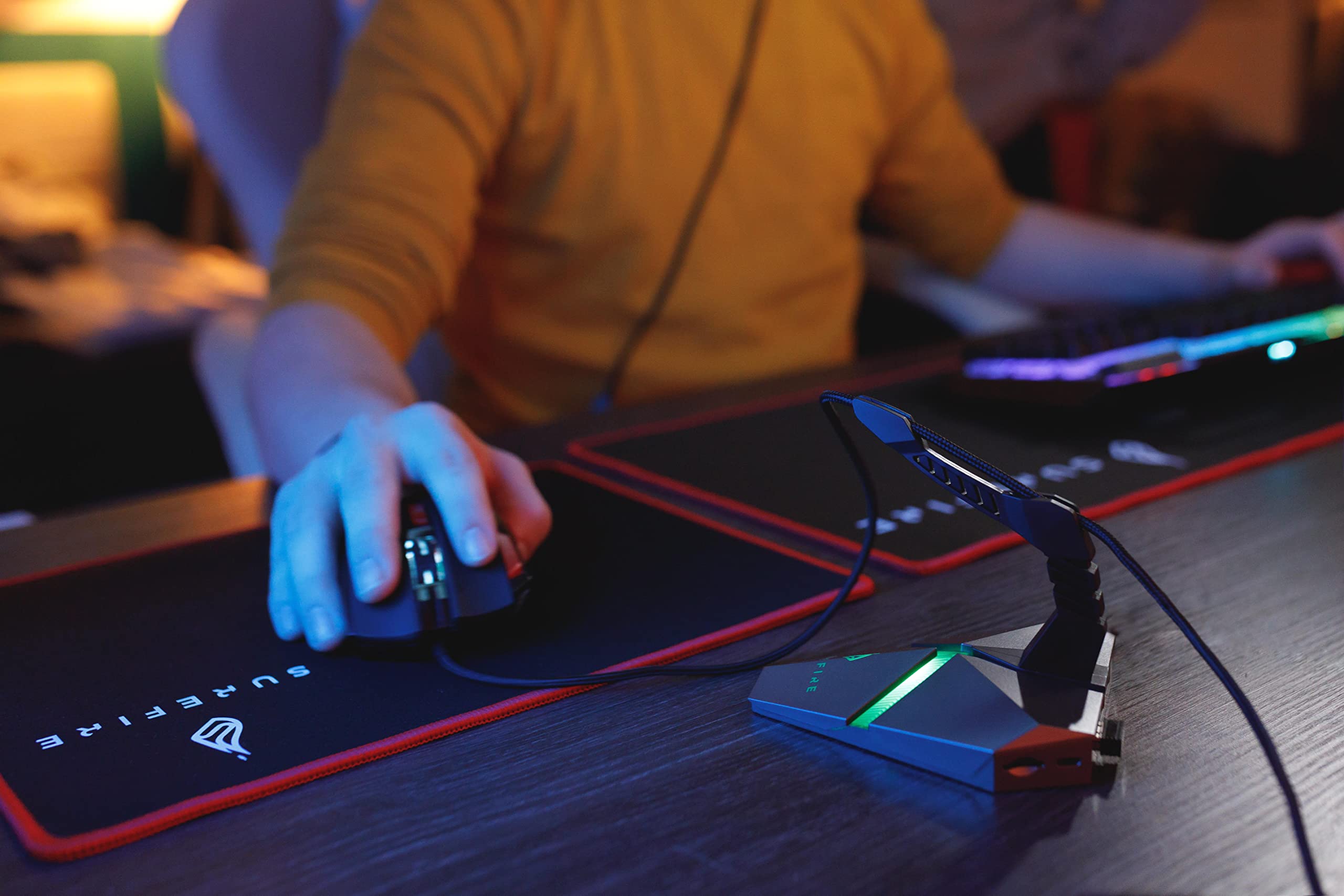 SureFire Axis Gaming Mouse Bungee Hub with 3X USB 3.2 Gen 1 Ports, RGB Mouse Cable Holder, microSD Slot - Ergonomic Gaming Accessory for PC & Laptop - Perfect for Esports, Streaming & Office Work