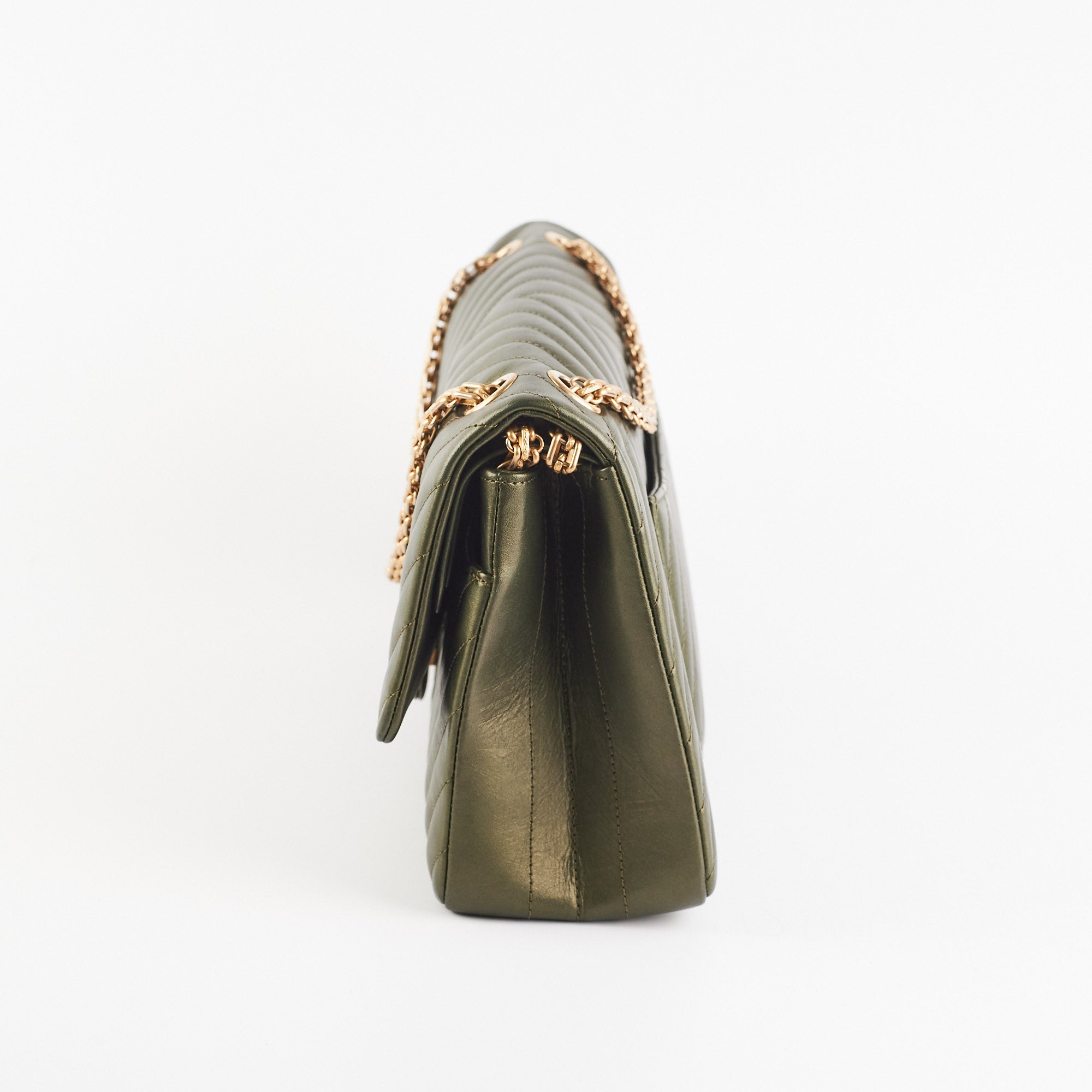 Chanel Chevron Reissue 226 Medium Handbag in Khaki Green Metallic Leather - Perfect for Work, Evening Events & Luxury Fashion Collection