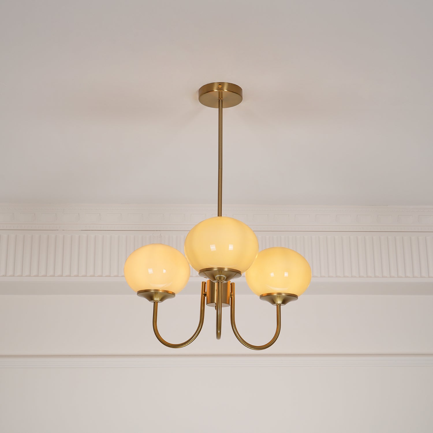 Elegant Marshmallow Chandelier - Modern Crystal Ceiling Light Fixture for Dining Room, Bedroom & Living Room Decor - Perfect for Weddings & Home Renovation