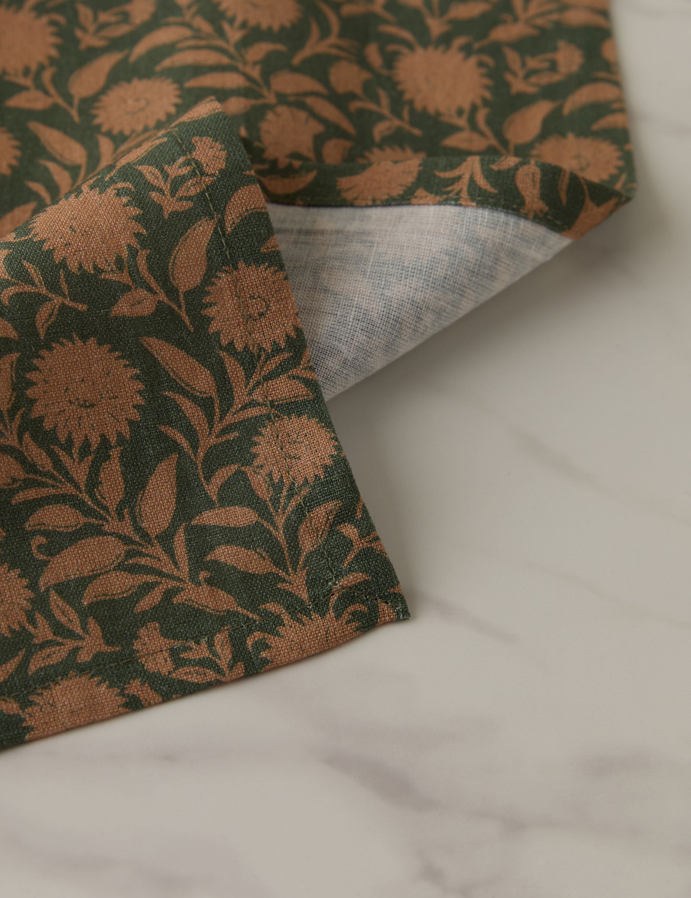 Premium Fransen Table Linens - Elegant Embroidered Table Runners & Napkins for Wedding, Party & Home Decor - Washable Cotton Linen Set for Dining Room & Special Occasions