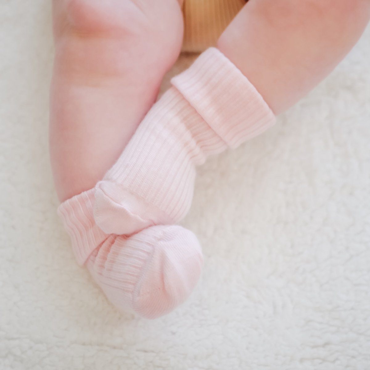 Soft Wool Socks for Babies & Toddlers - Warm Pink & Rose Knitted Socks for Winter - Perfect for Indoor Play, Outdoor Adventures & Cozy Family Moments