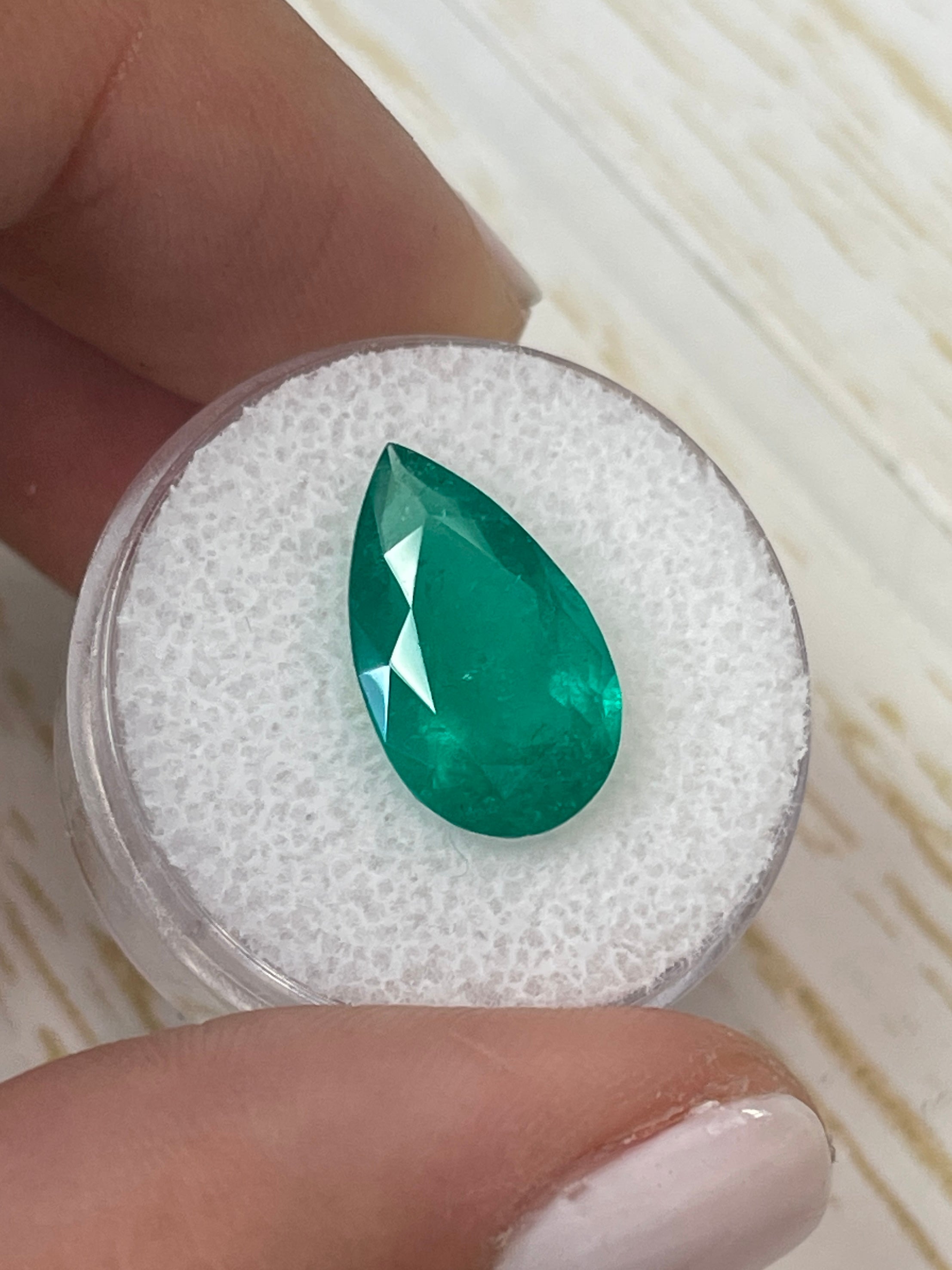 4.73 Carat 16x10mm Deep Green Natural Loose Colombian Emerald Pear Cut Gemstone for Jewelry Making, Engagement Rings & Luxury Gifts