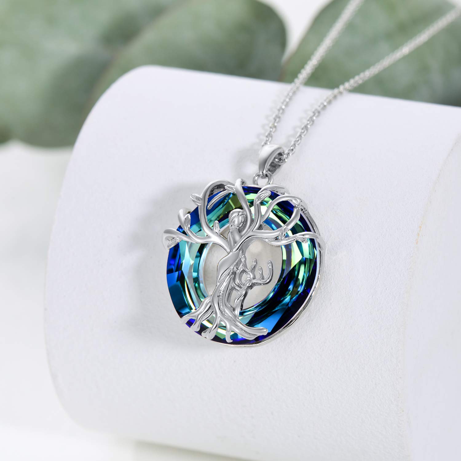 TOUPOP 925 Sterling Silver Family Tree Necklace for Mom, Daughter & Son - Personalized Mother's Day Gift for Women, Grandma - Engraved Crystal Jewelry for Birthdays, Anniversaries & Special Occasions | Perfect for Family Bonding & Heartfelt Moments