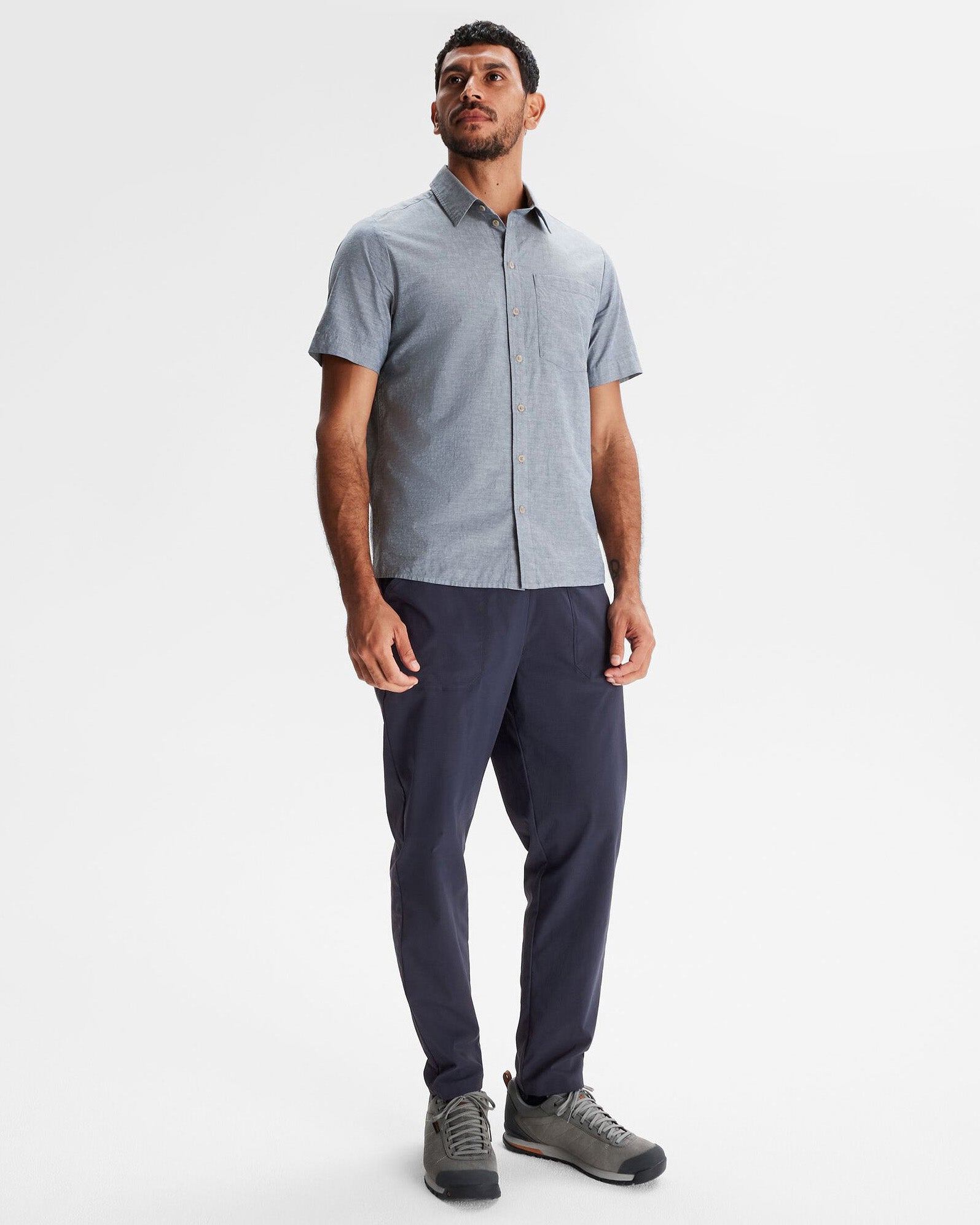 Men's Flaxton LT Short Sleeve Chambray Shirt - Lightweight Casual Button Down for Summer | Office, Outdoor & Travel Wear