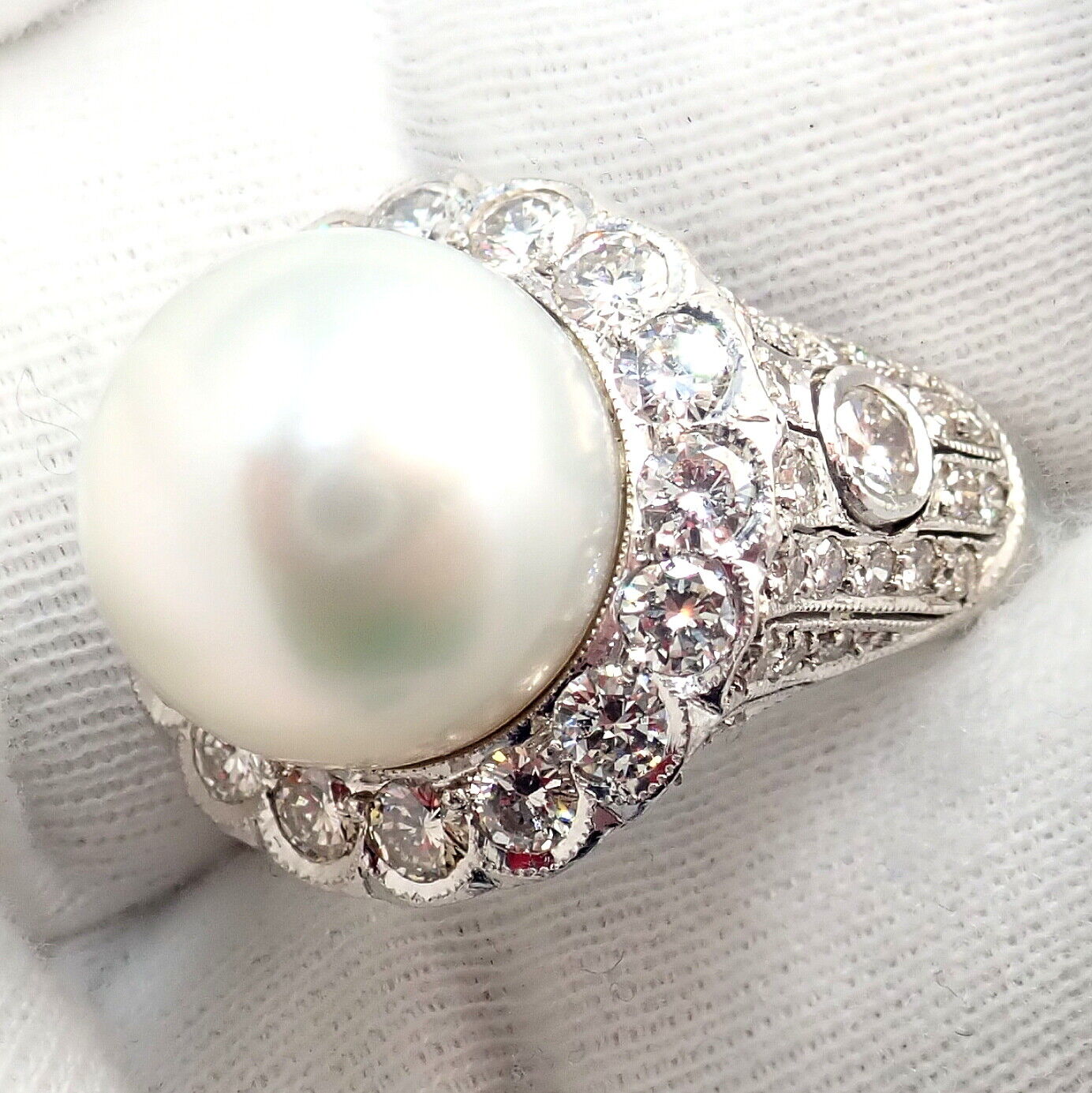 Vintage 18k White Gold Diamond & 12.5mm Pearl Cocktail Ring for Women - Elegant Bridal, Anniversary, or Evening Party Jewelry Gift