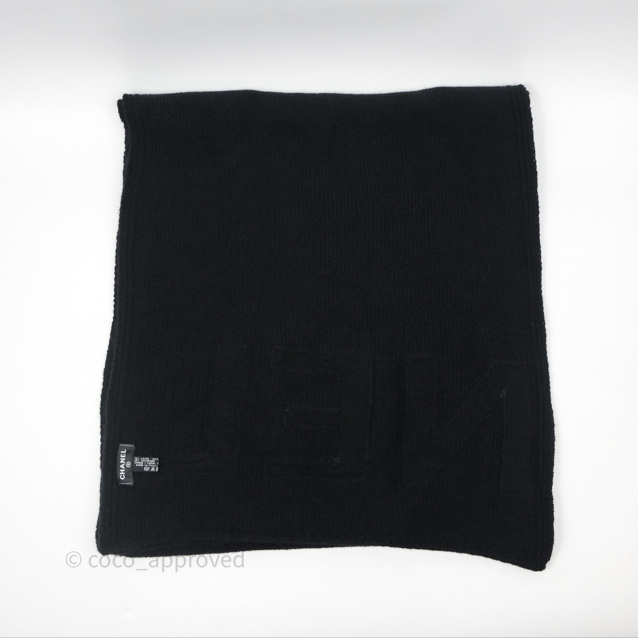 Chanel Chain Logo Scarf - Luxury Wool Cashmere Wrap for Women - Black Winter Fashion Accessory for Office, Party & Evening Out