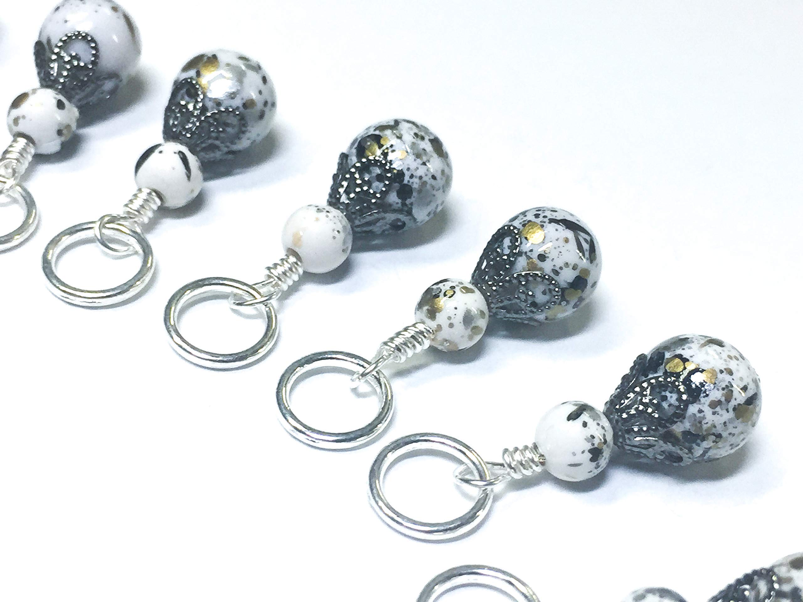 Speckled Knitting Marker Necklace with 8 Snag-Free Stitch Markers - Perfect Gift for Knitters & Crocheters - Use for Yarn Projects, DIY Crafts & Handmade Jewelry