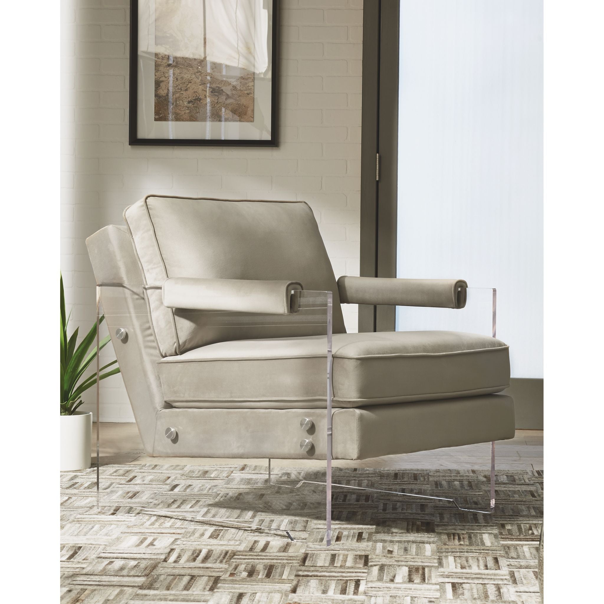 Avonley Modern Accent Chair in Taupe - Stylish Living Room Seating for Home Decor & Relaxation