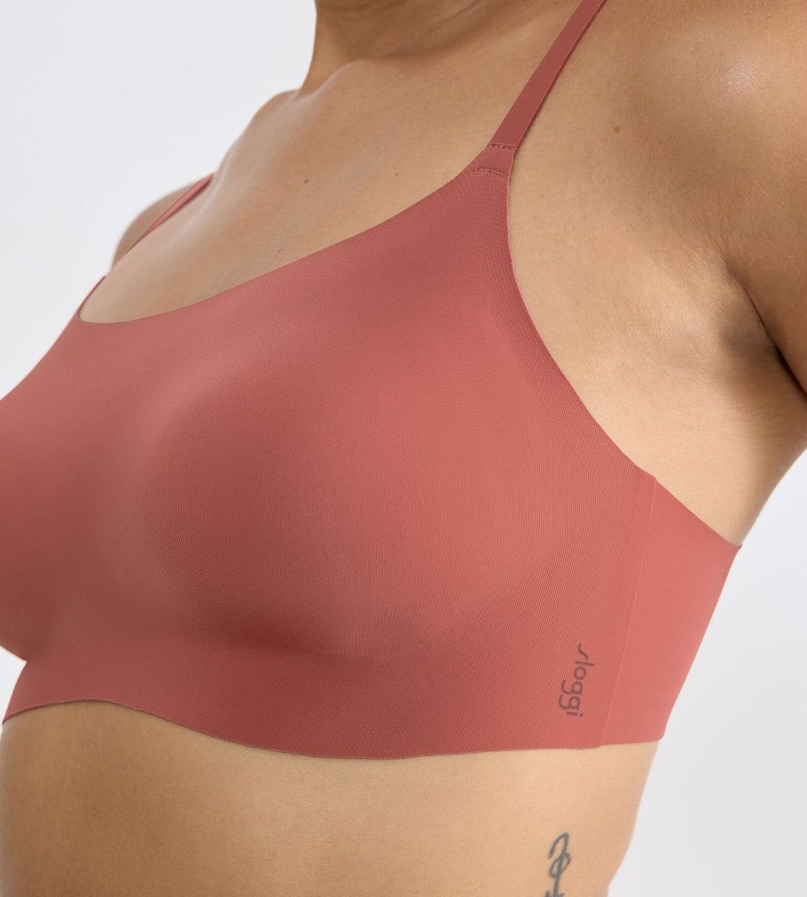 SLOGGI ZERO FEEL 2.0 Ultra Comfort Wireless Bra for Women - Seamless Support for Yoga, Workout & Everyday Wear