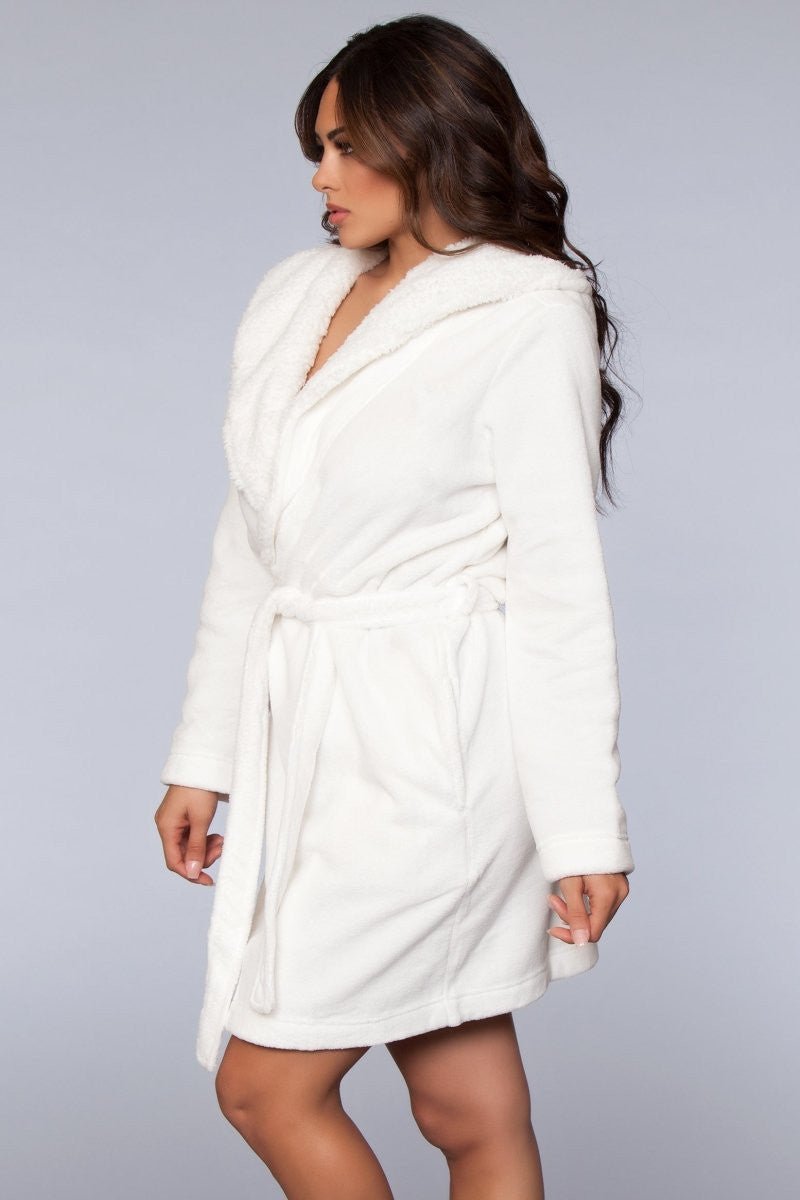 BeWicked Women's Janet Plush Fleece Color Block Robe - Soft Cozy Bathrobe with Pockets for Spa, Lounge & Winter Warmth