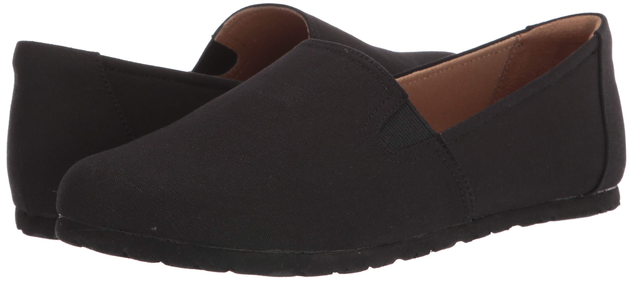 Amazon Essentials Women's Casual Slip-On Canvas Flat Shoes - Comfortable & Lightweight for Everyday Wear, Walking, Travel & Work