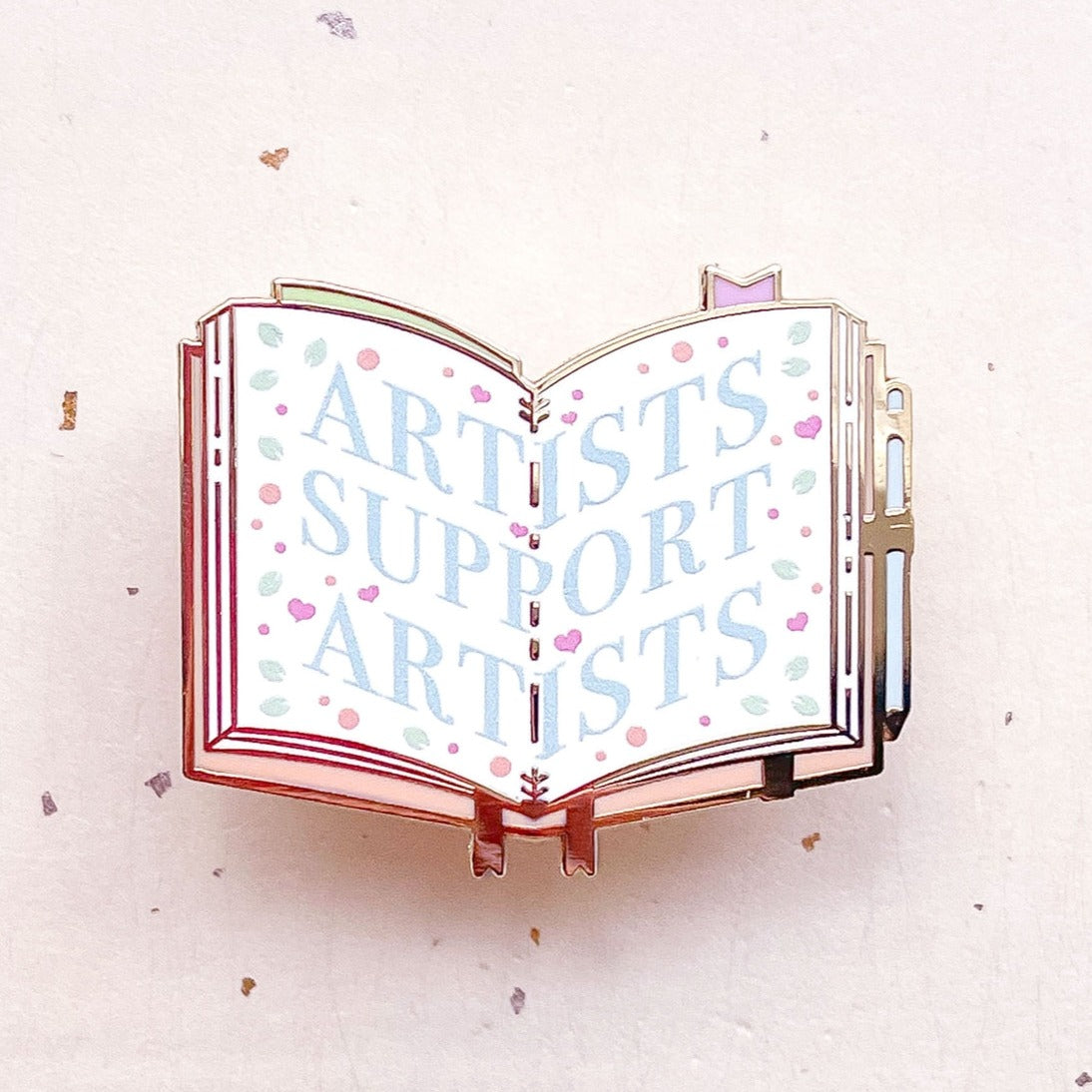 Artists Support Artists Sketchbook Enamel Pin - Cute Drawing Themed Lapel Pin for Sketchbook Lovers, Art Students & Creative Professionals - Perfect for Backpacks, Jackets, Sketchbooks & Art Gifts