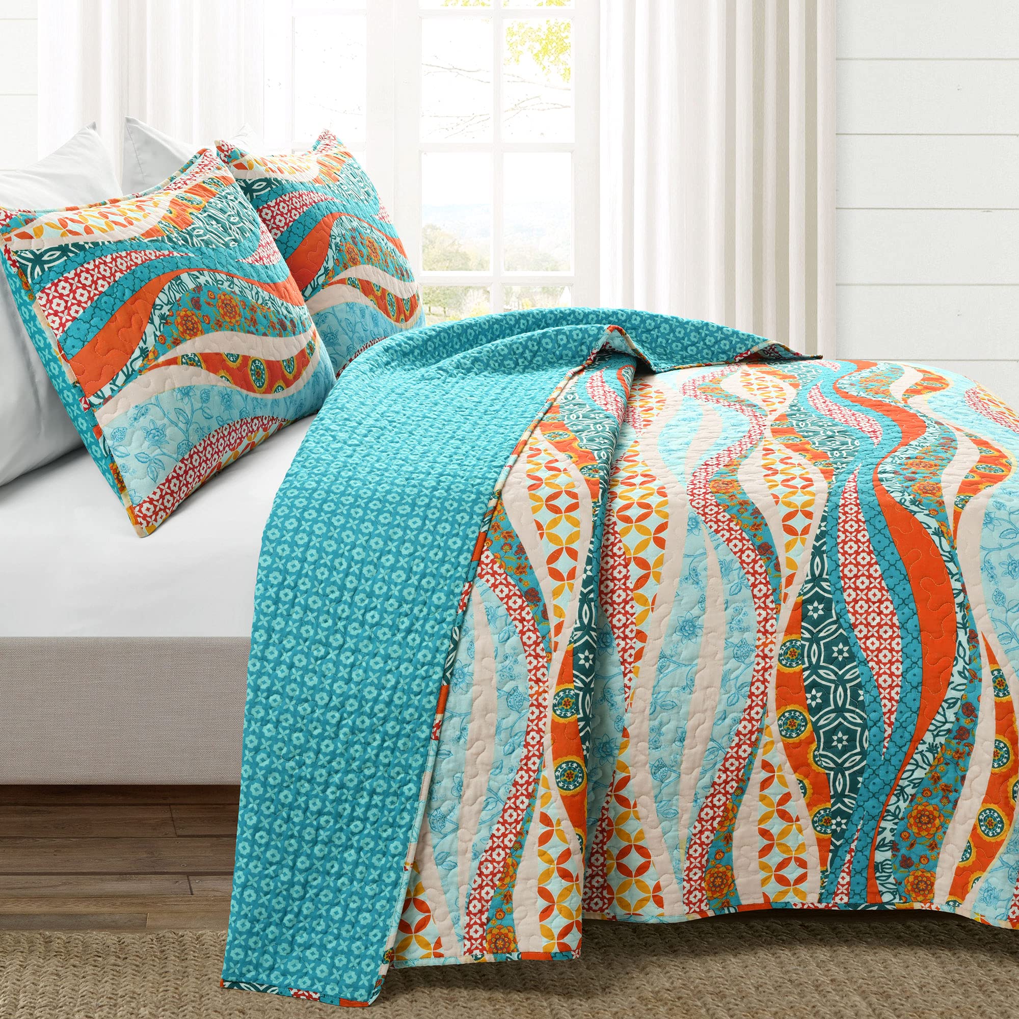Lush Decor Hailey Reversible Quilt Set - King, Turquoise for Bedroom Decor