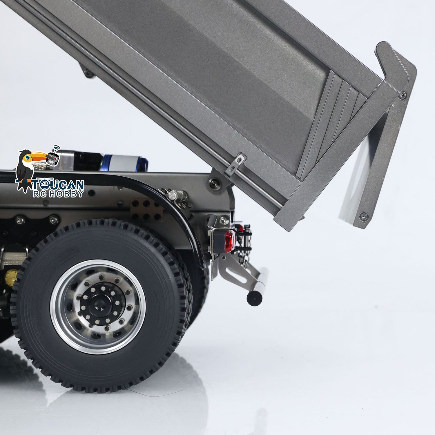 1:14 Scale Metal Hydraulic RC Dump Truck - 6x6 Remote Control Construction Vehicle with Sound & Light System, Bucket Hopper & Lifting Function - Perfect for Construction Site Play, Collecting, and Gift Giving