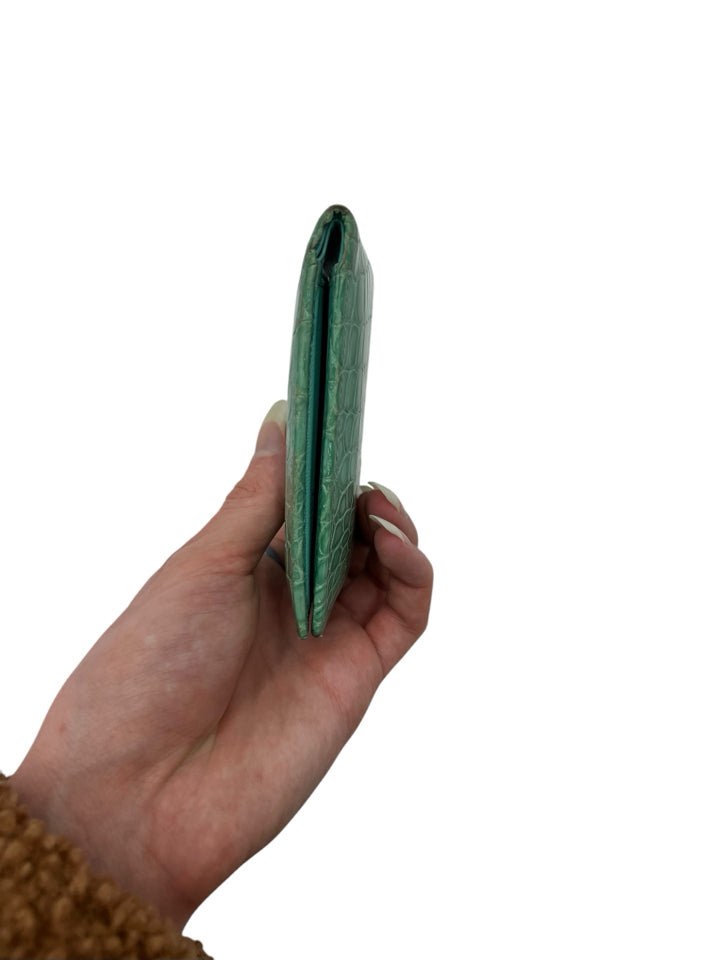 Authentic Tiffany & Co. Aqua Men's Alligator Leather Wallet - Luxury Gift for Men, Business & Travel Essentials