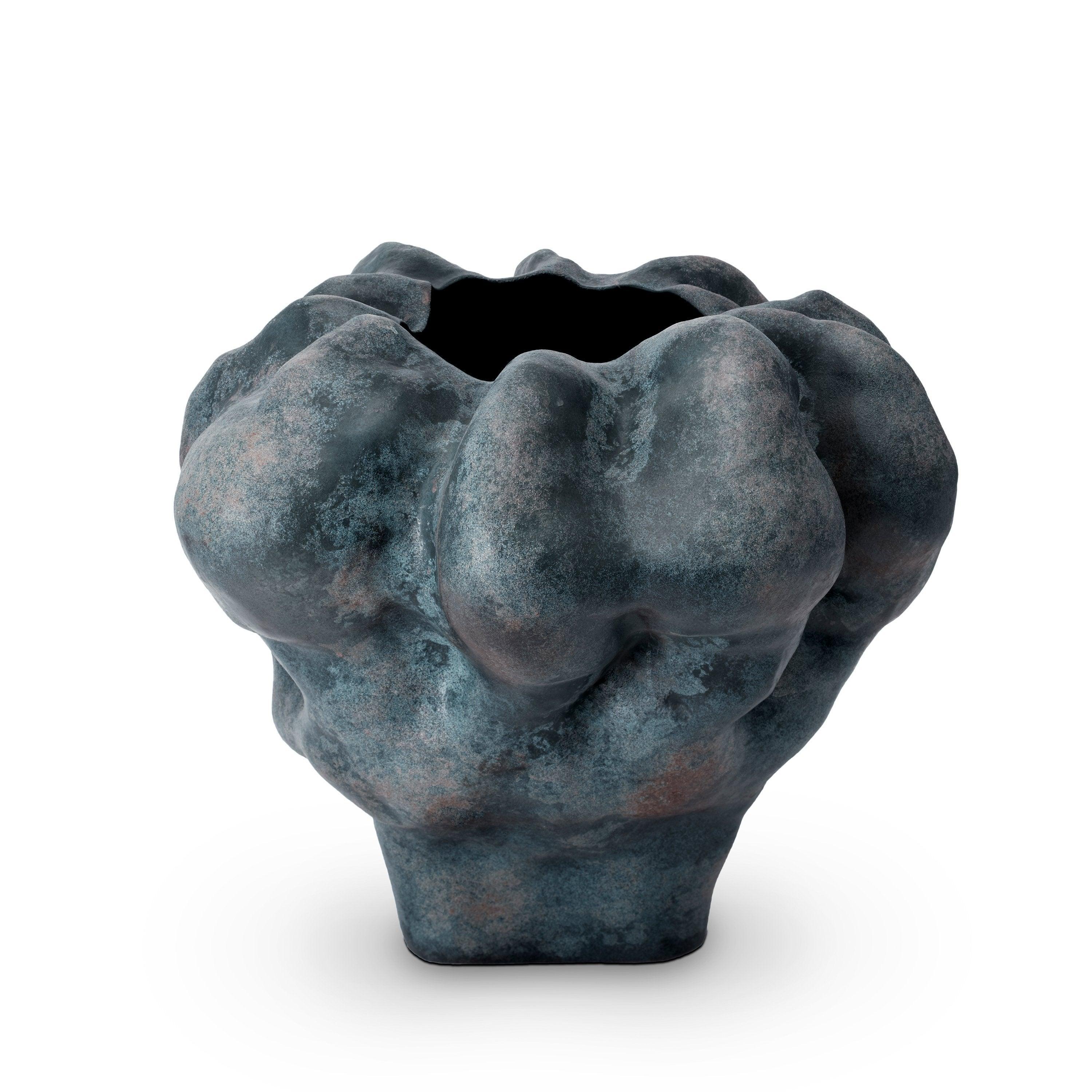Timna Short Aged Iron Vase - Elegant Home Decor for Living Room, Dining Table & Office Desk