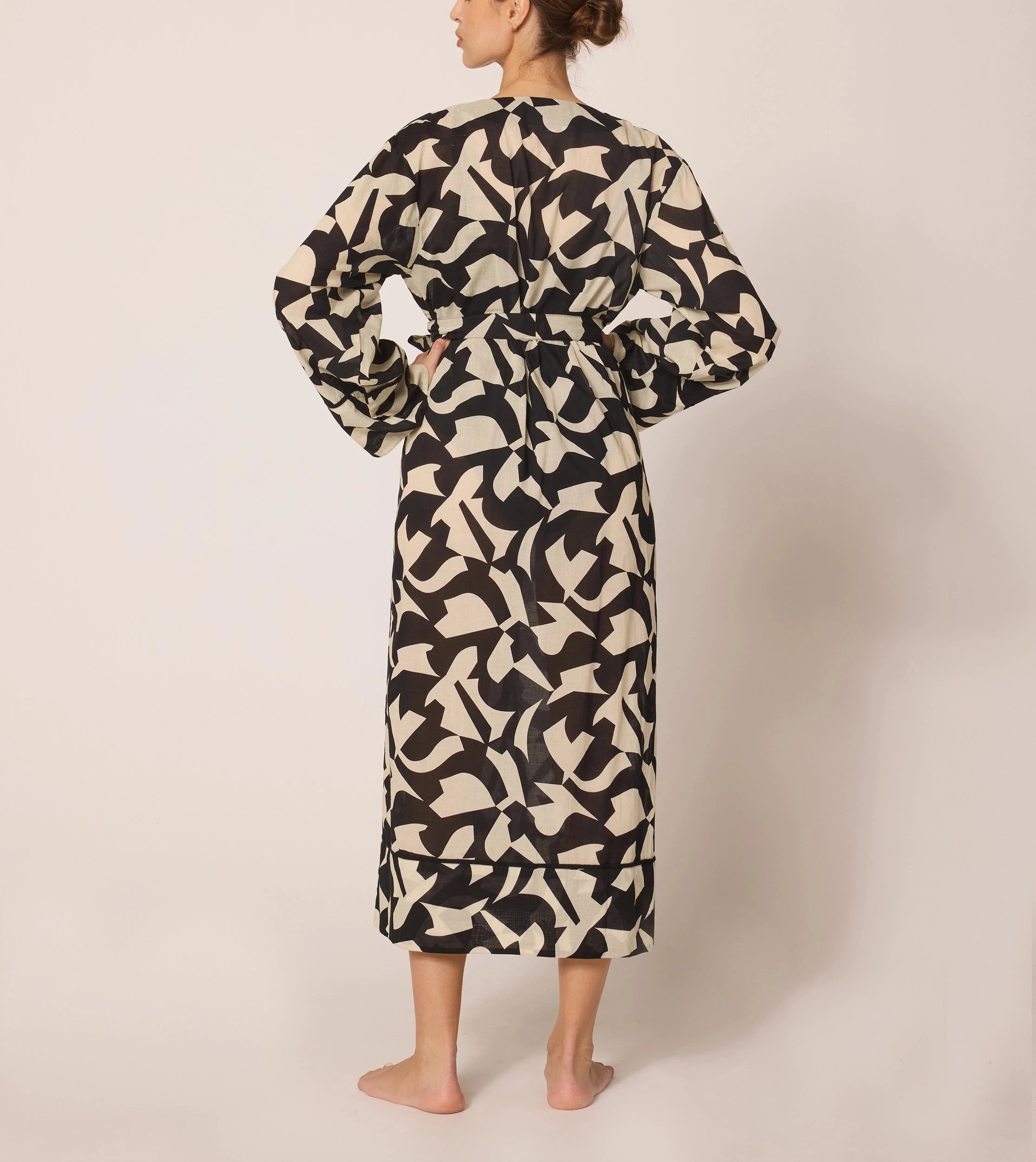 Kendra Kimono | Osaria Black/White Floral Print Women's Lightweight Robe - Perfect for Spa Days, Beach Coverups & Boho Fashion