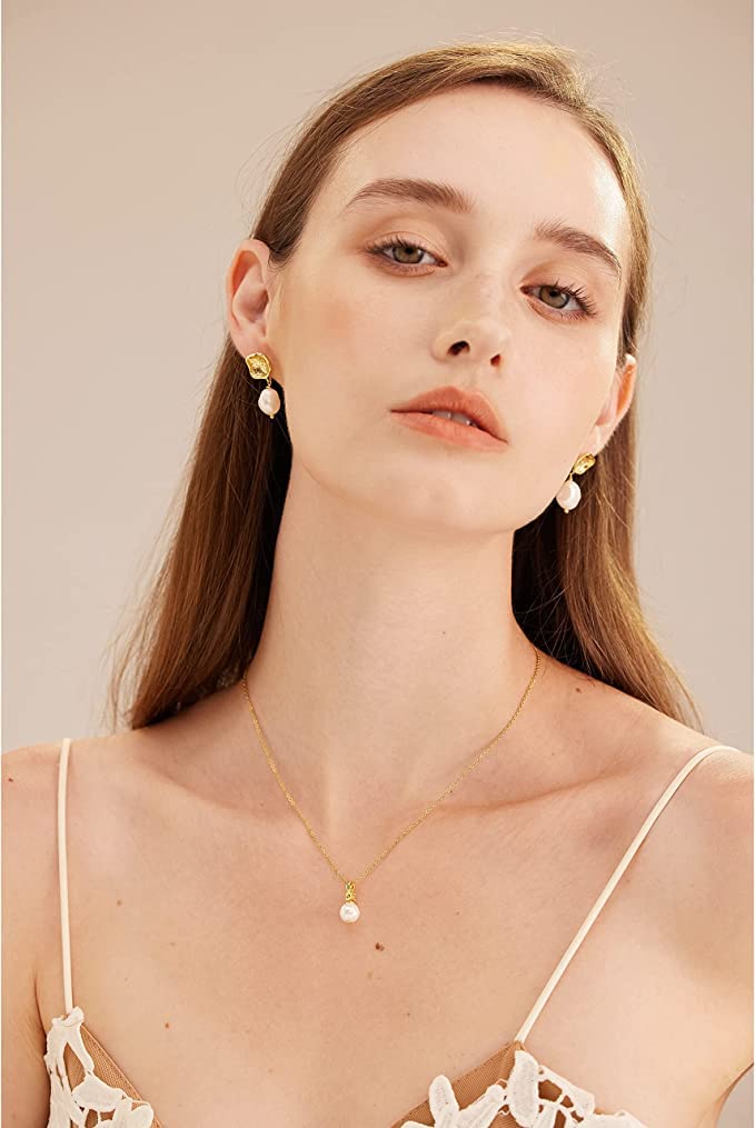 Elegant C.Paravano Women's Necklace - Gold/Silver Chain Pendant Jewelry for Everyday Wear & Special Occasions