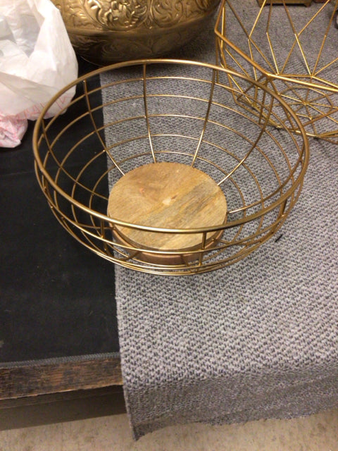 Pier 1 Gold Metal Wood Bowl - Decorative Serving Bowl for Fruits, Nuts & Centerpieces - Perfect for Dining Table Decor, Kitchen Storage & Gift Giving