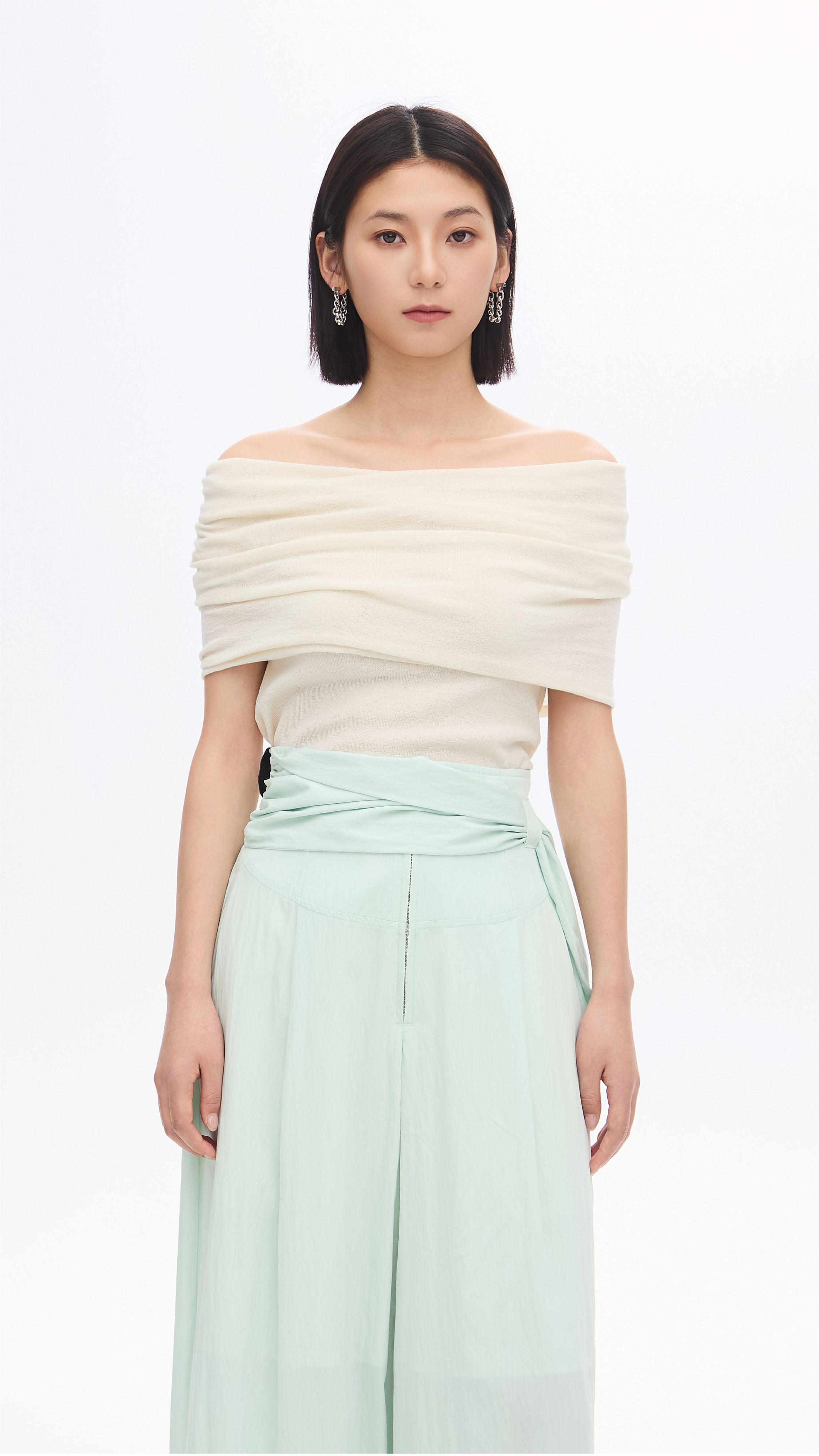 Women's Off Shoulder Sweater - Soft Knit Pullover for Fall & Winter - Casual Chic Tops for Date Night & Party Outfits