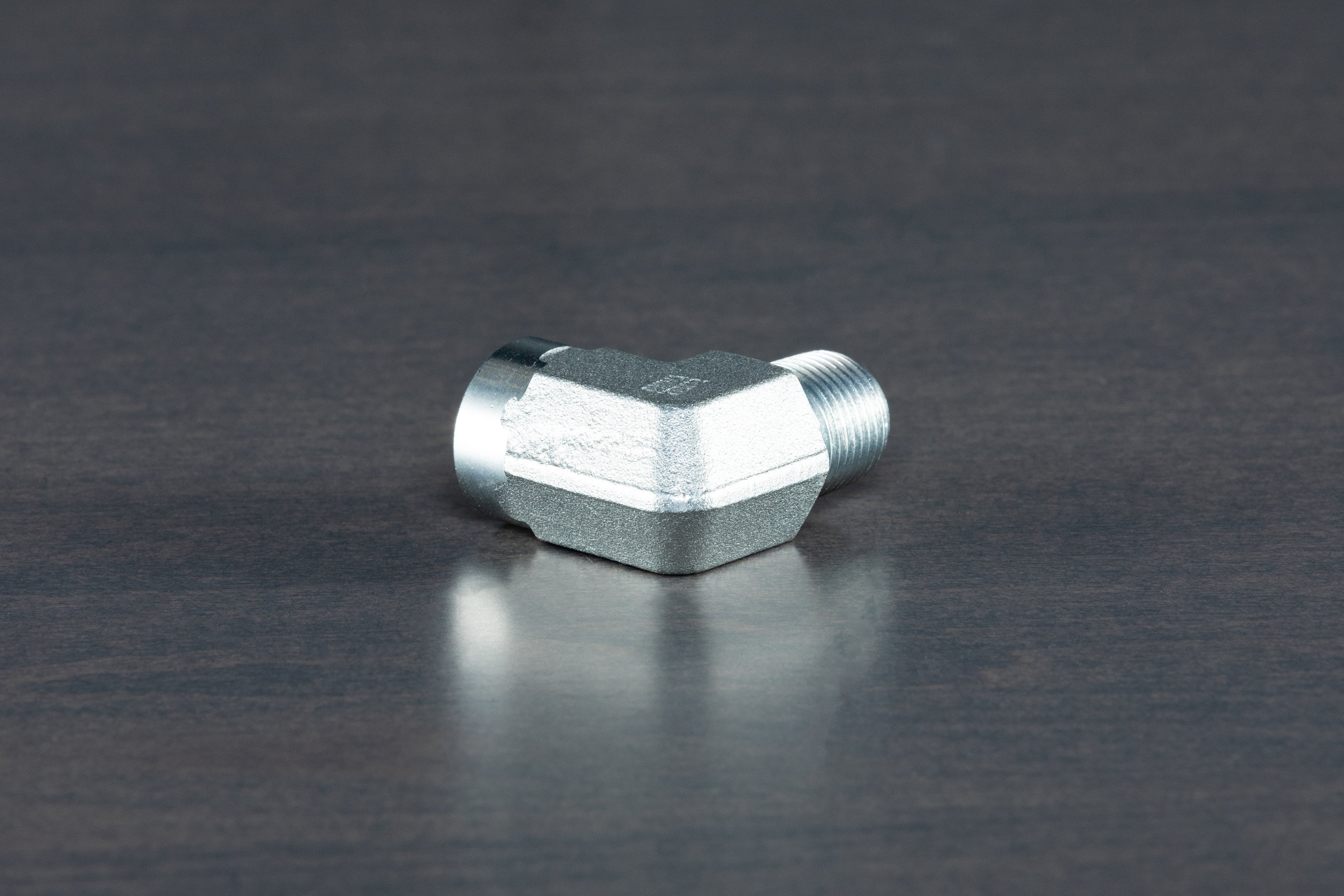 Stainless Steel 3/8 NPT 90° Elbow Fitting - Corrosion Resistant Pipe Connector for Plumbing, Gas, and Hydraulic Systems