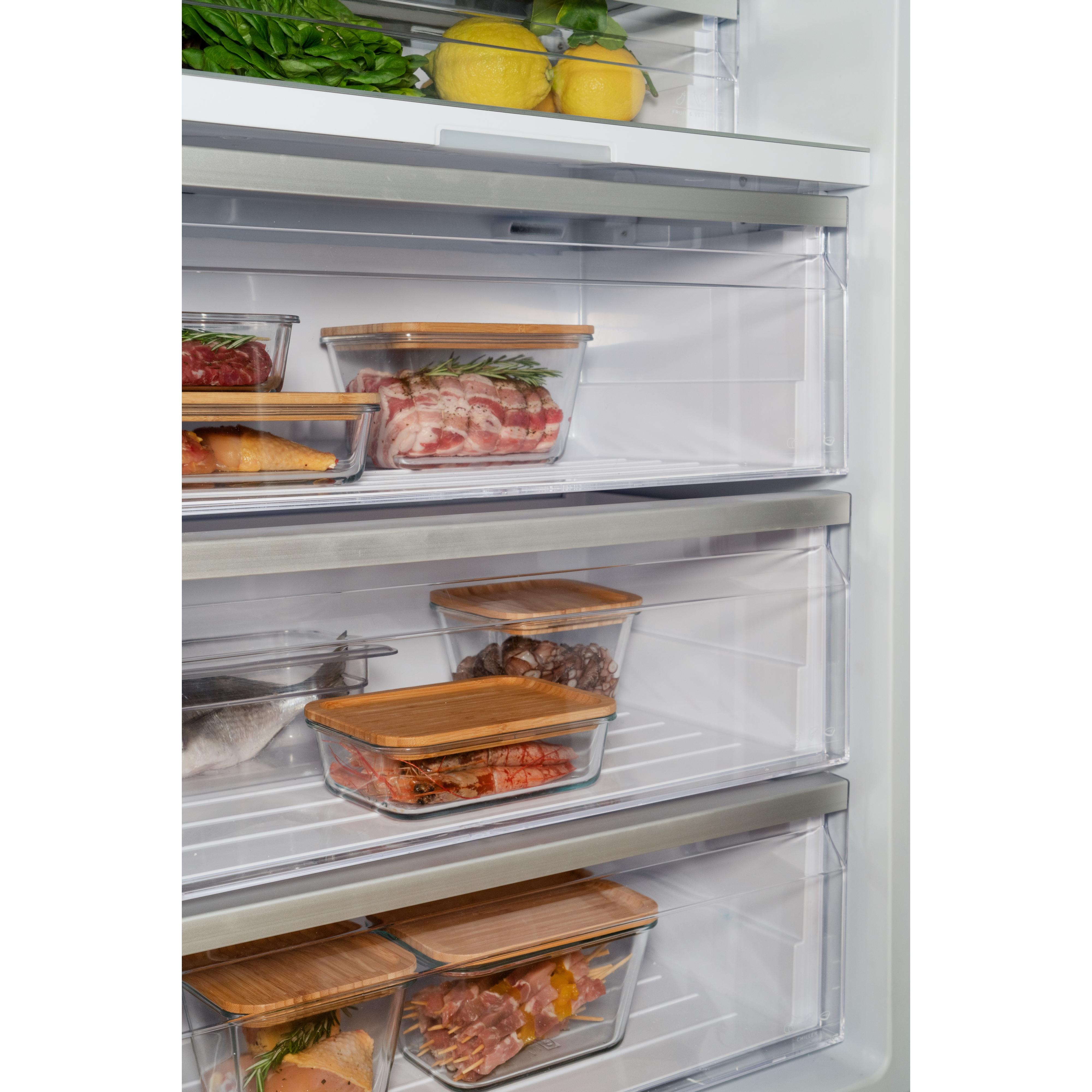 Bertazzoni 30 Inch Built-In All Refrigerator - 16.7 cu.ft Capacity, LED Interior Lighting, Stainless Steel (Model REF30RCBPNV) - Perfect for Modern Kitchens, Restaurants & Open-Concept Living Spaces