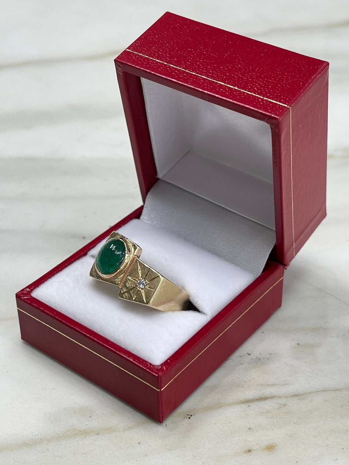 2.69tcw 14K Gold Oval Natural Emerald Cabochon & Diamond Star Ring for Women - Elegant Jewelry Gift for Engagement, Anniversary & Special Occasions