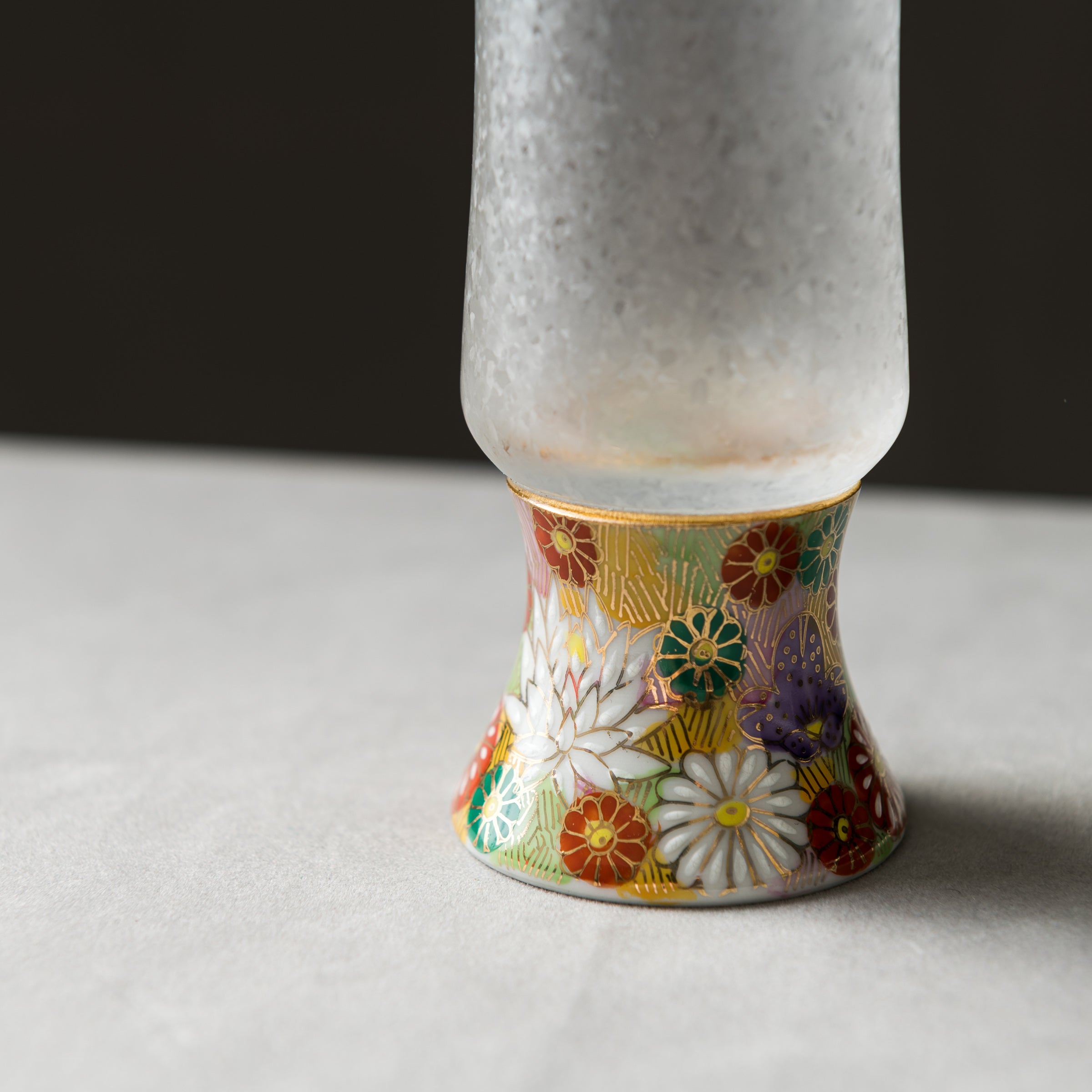 Premium Mizore Kutani Sake Cup - Enhances Flavor & Refreshment | Handcrafted Japanese Ceramic Drinking Cup for Sake, Tea, or Cocktails | Perfect for Home Entertaining, Gifts & Traditional Japanese Dining
