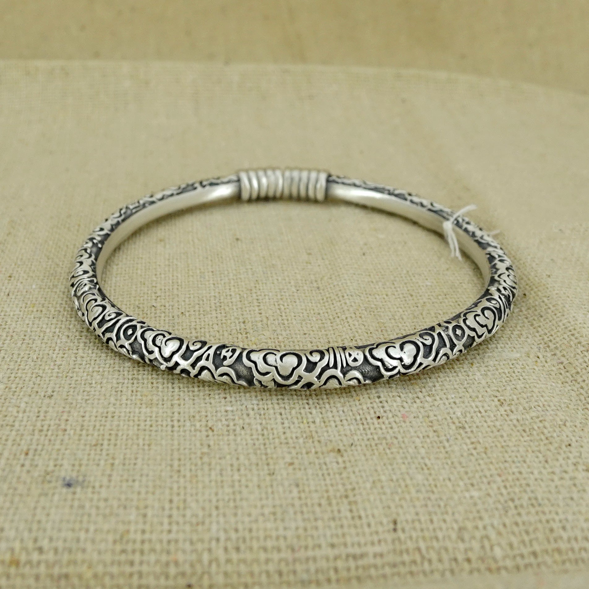 Sterling Silver Bangle Bracelet for Women - Elegant & Durable 925 Silver Jewelry - Perfect for Everyday Wear, Gifts & Special Occasions