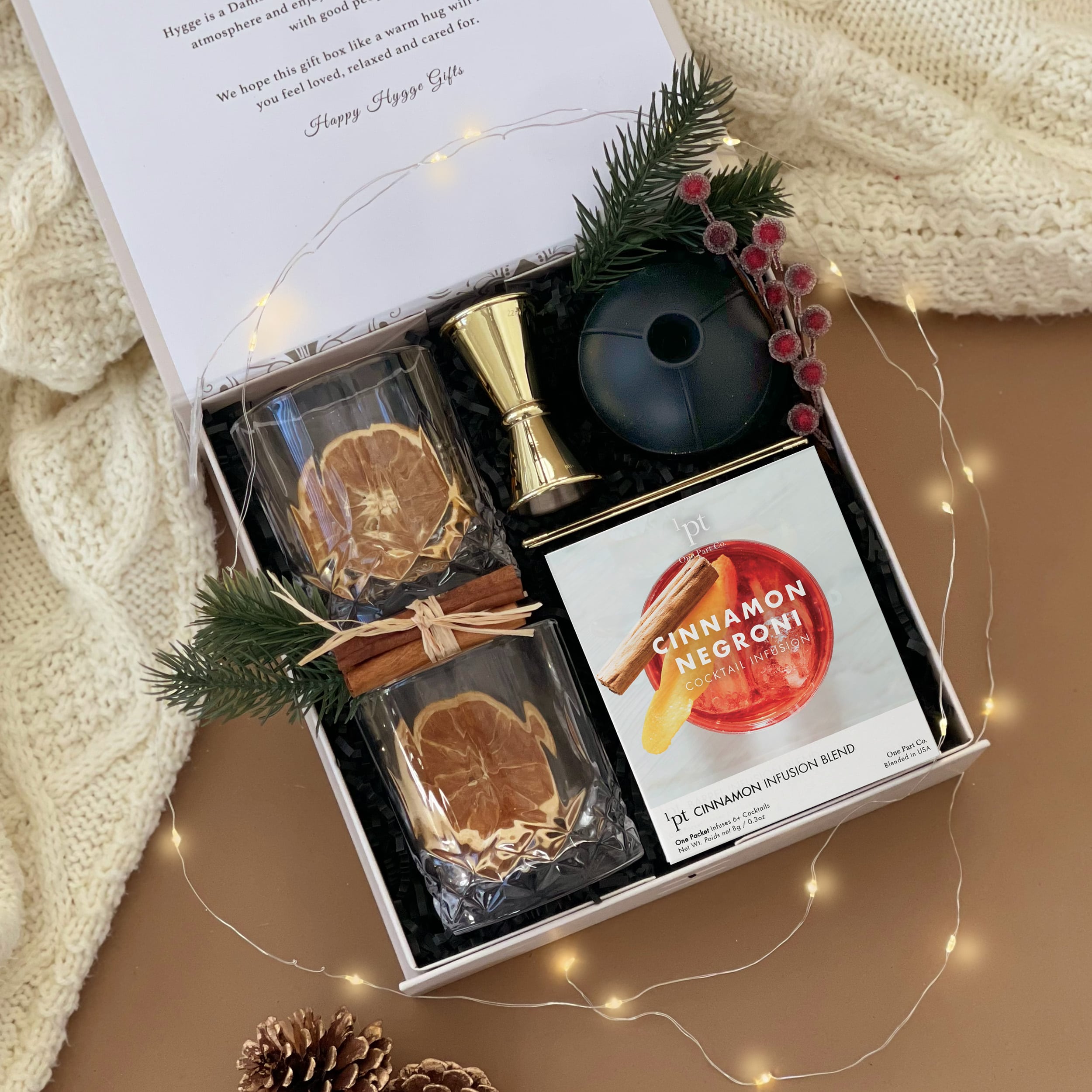 Premium Classic Negroni Cocktail Gift Set - 2 Old Fashioned Glasses & Artisanal Mix - Perfect for Holiday Gifting, Home Bar Essentials & Cocktail Parties