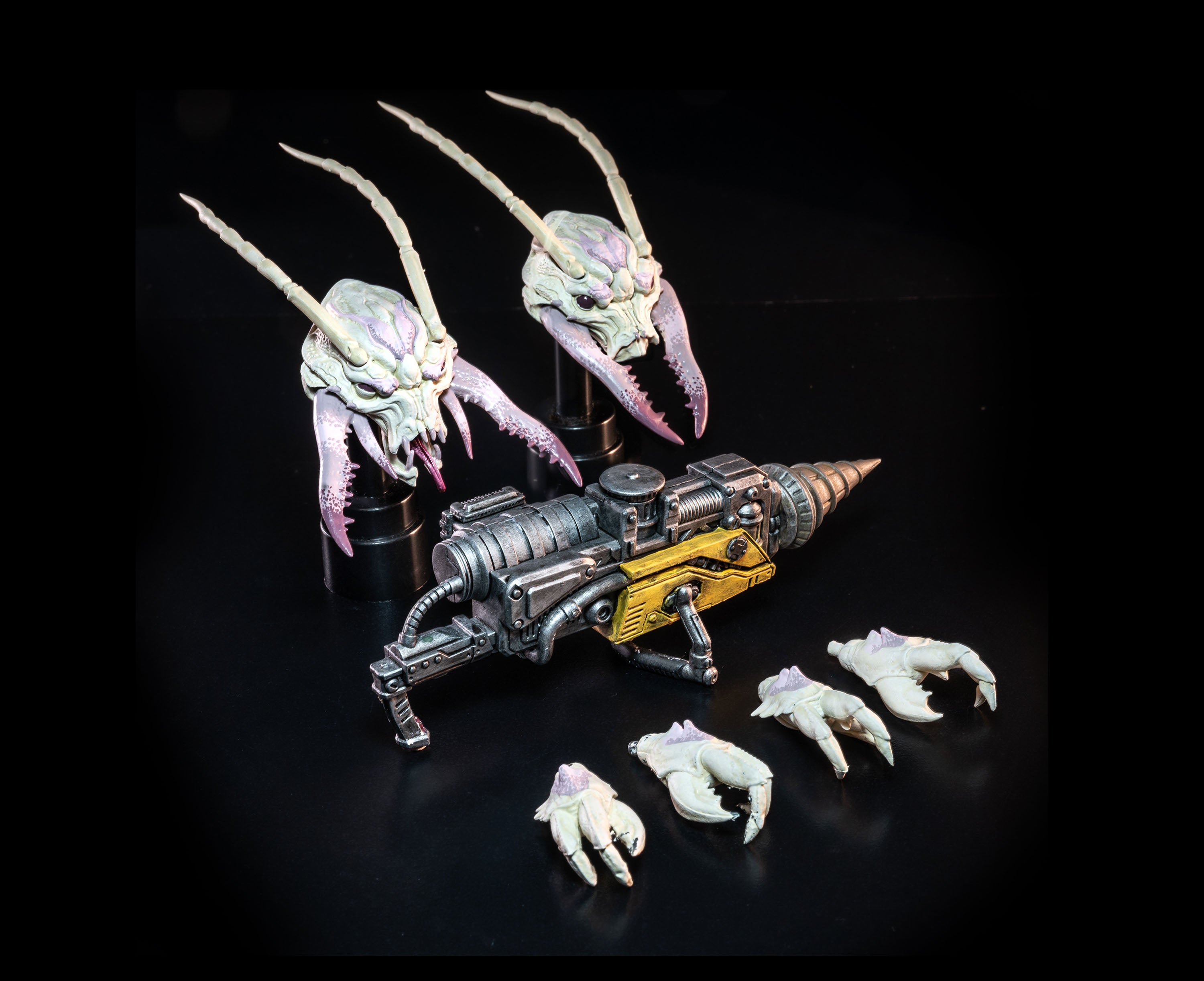 Four Horsemen Studio Mythic Legions 1/12 Scale 6-Inch Action Figure - Cosmic Legions Outpost Zaxxius Sphexxian Mine Worker Cavern Sphexx - Perfect for Collectors & Fantasy Battle Displays