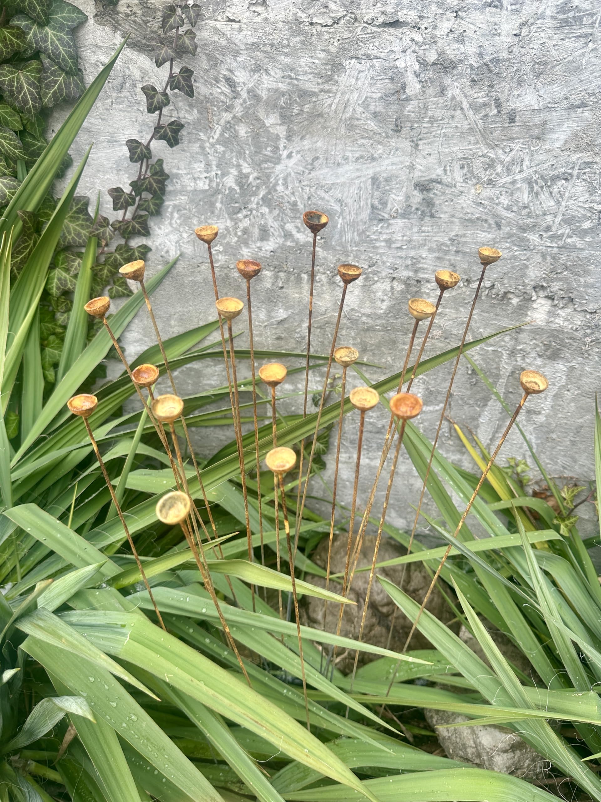 20 Rusty Tiny Flowers Metal Garden Stakes Set - Vintage Outdoor Metal Decor for Yard & Garden Art - Perfect for Rustic Wedding, Farmhouse Decor, and Patio Landscaping