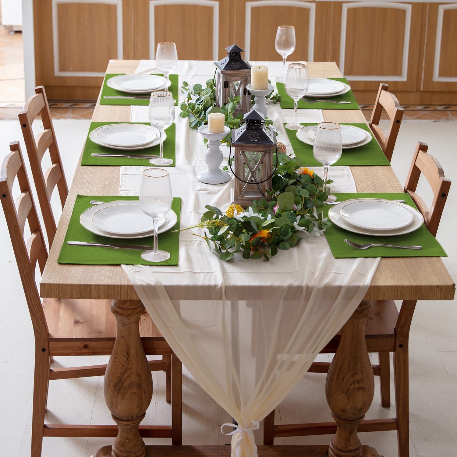 Premium Set of 8 Linen-Like Polyester Placemats - Machine Washable, Heat Resistant & Wrinkle Free Thick Dining Table Mats for Kitchen & Formal Entertaining (Green) - Perfect for Everyday Meals, Dinner Parties & Holiday Gatherings