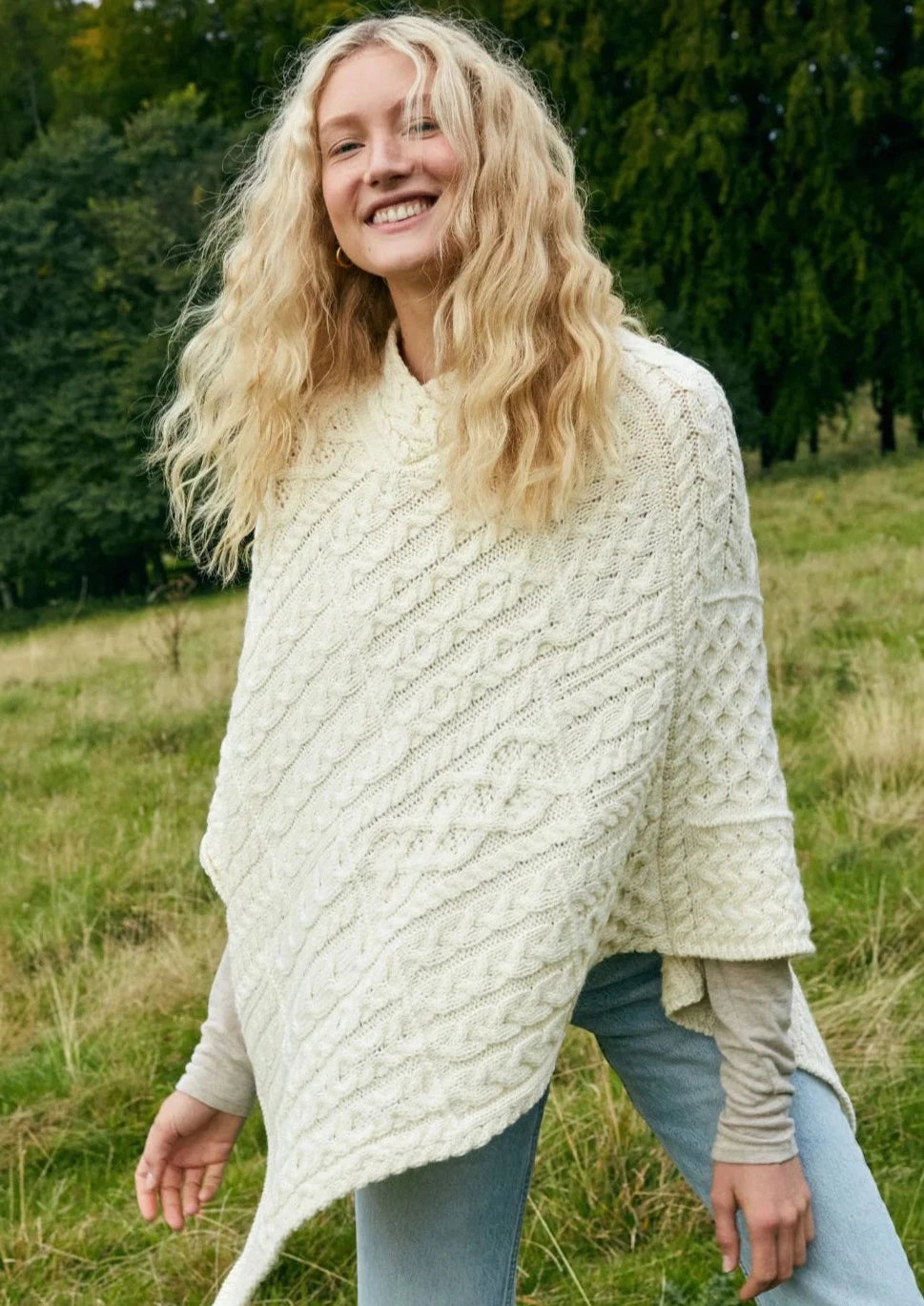 Ireland's Eye Waterproof Wool Poncho for Women & Men - Cozy Outdoor Wear for Hiking, Camping & Travel