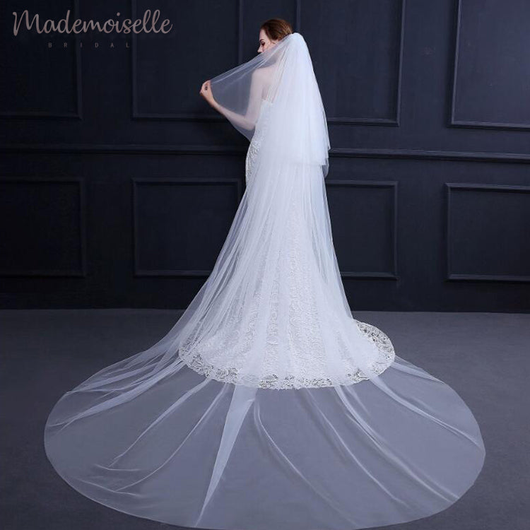 Denisse Veil - Elegant Lace Wedding Veil for Brides | Perfect for Church Ceremonies & Outdoor Weddings