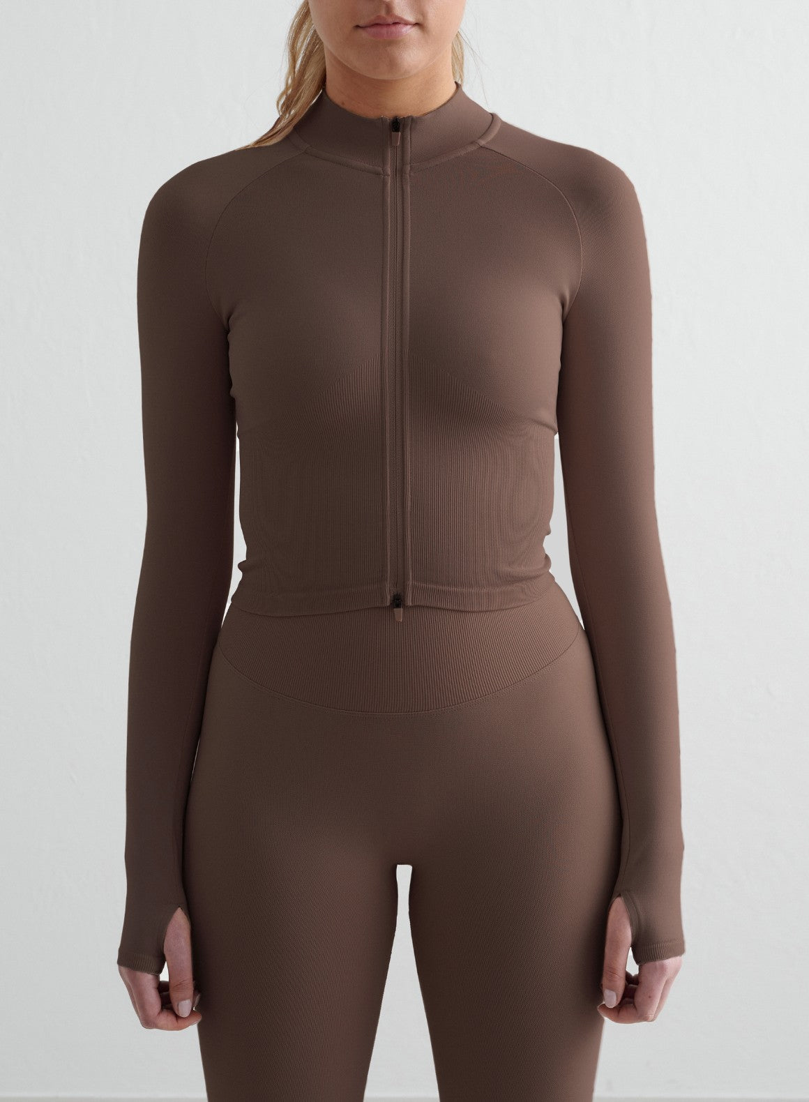 Stylish Macchiato Seamless Zip Jacket for Women - Trendy Lightweight Outerwear for Casual Wear & Layering