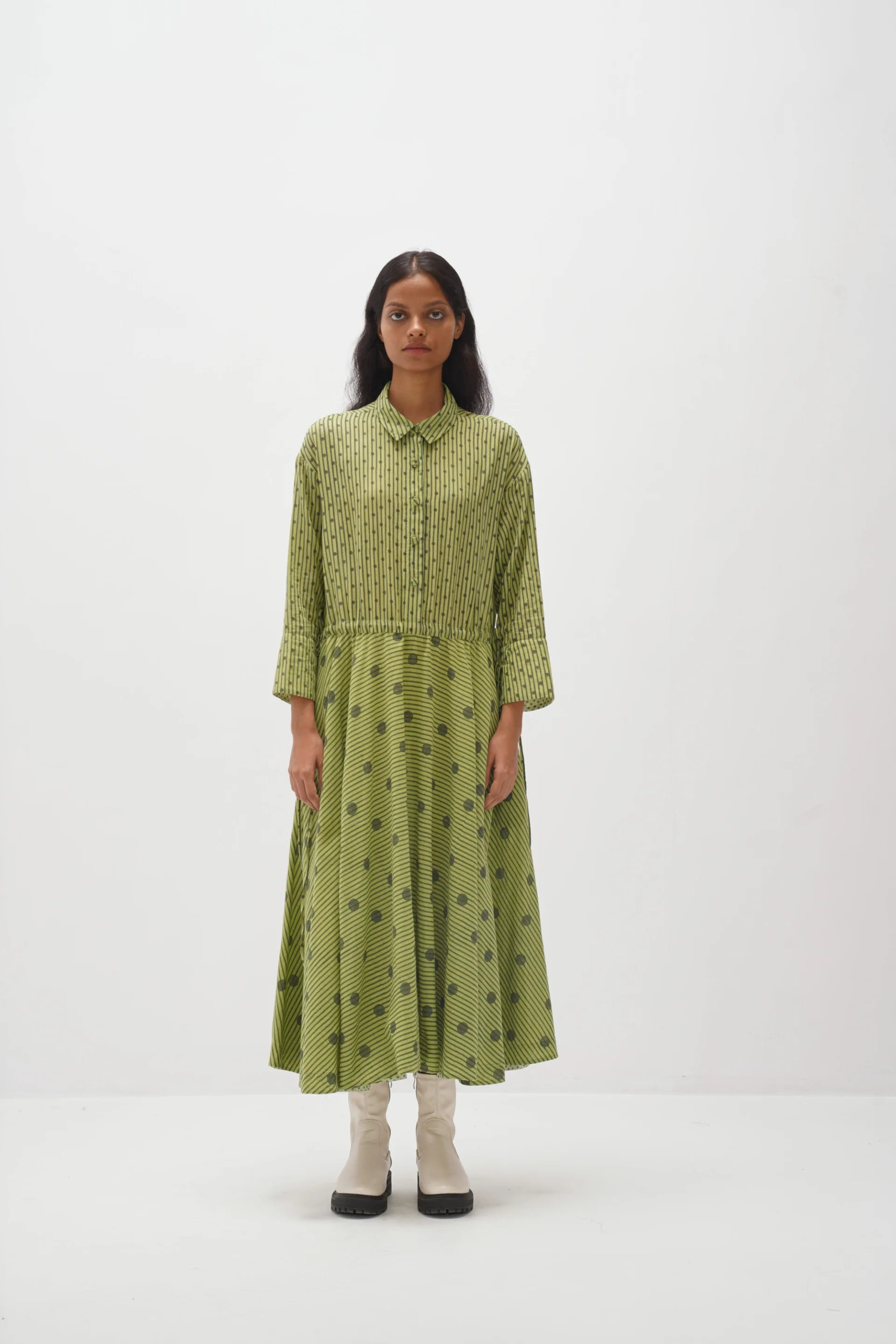 Elegant Ibis Dress for Women - Flowy A-Line Summer Dress with V-Neck & Short Sleeves - Perfect for Beach Vacations, Date Nights & Casual Outings