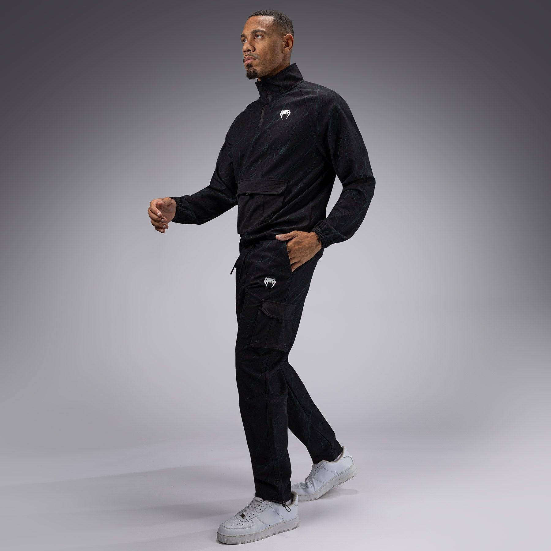 Venum Trooper Men's Half Zip Training Jacket - Black/Forest Green - Lightweight MMA & Combat Sports Hoodie for Gym, Running & Outdoor Activities