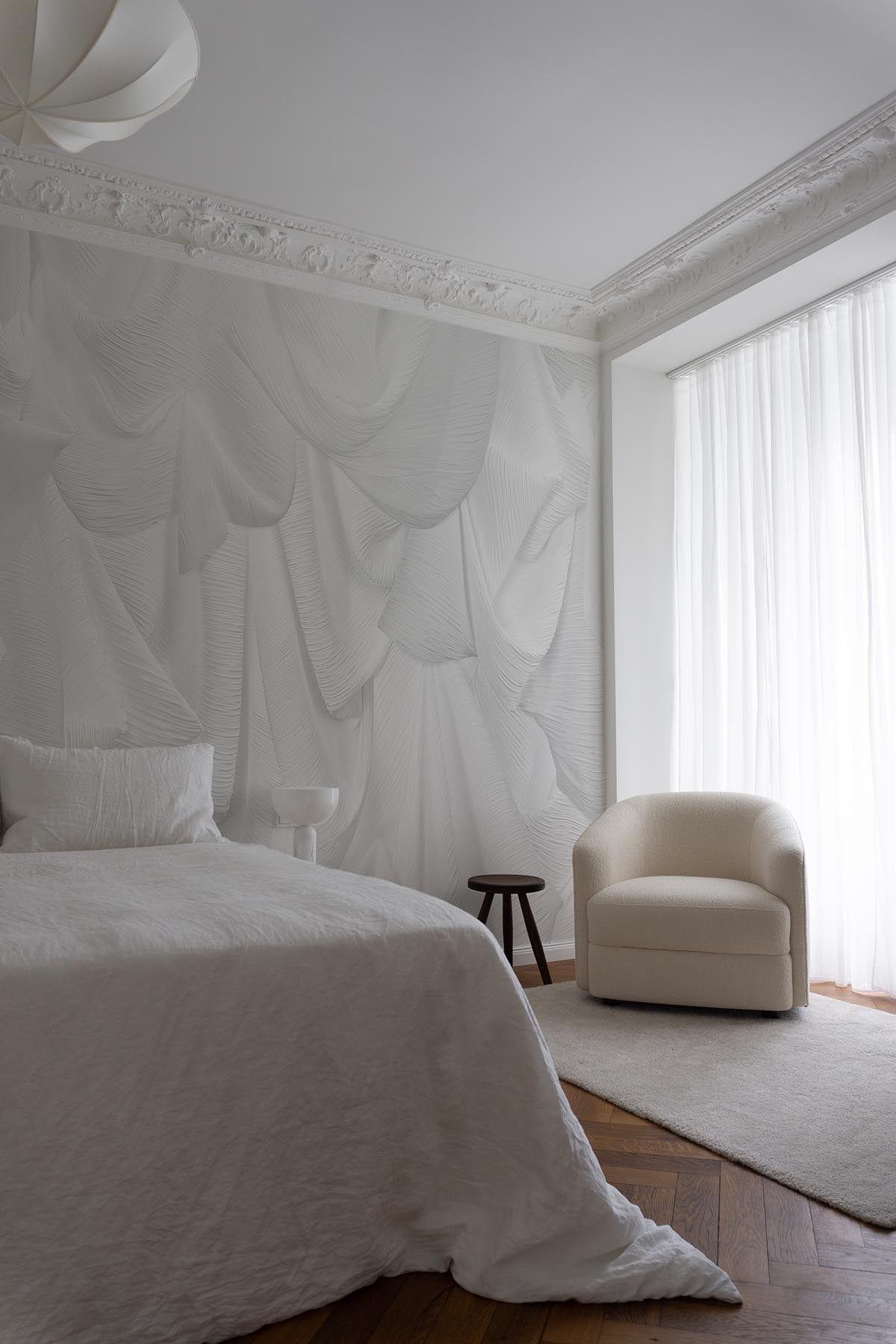Elegant White Draped Wall Curtains for Weddings, Parties & Home Decor - Lightweight Sheer Fabric for Indoor & Outdoor Events