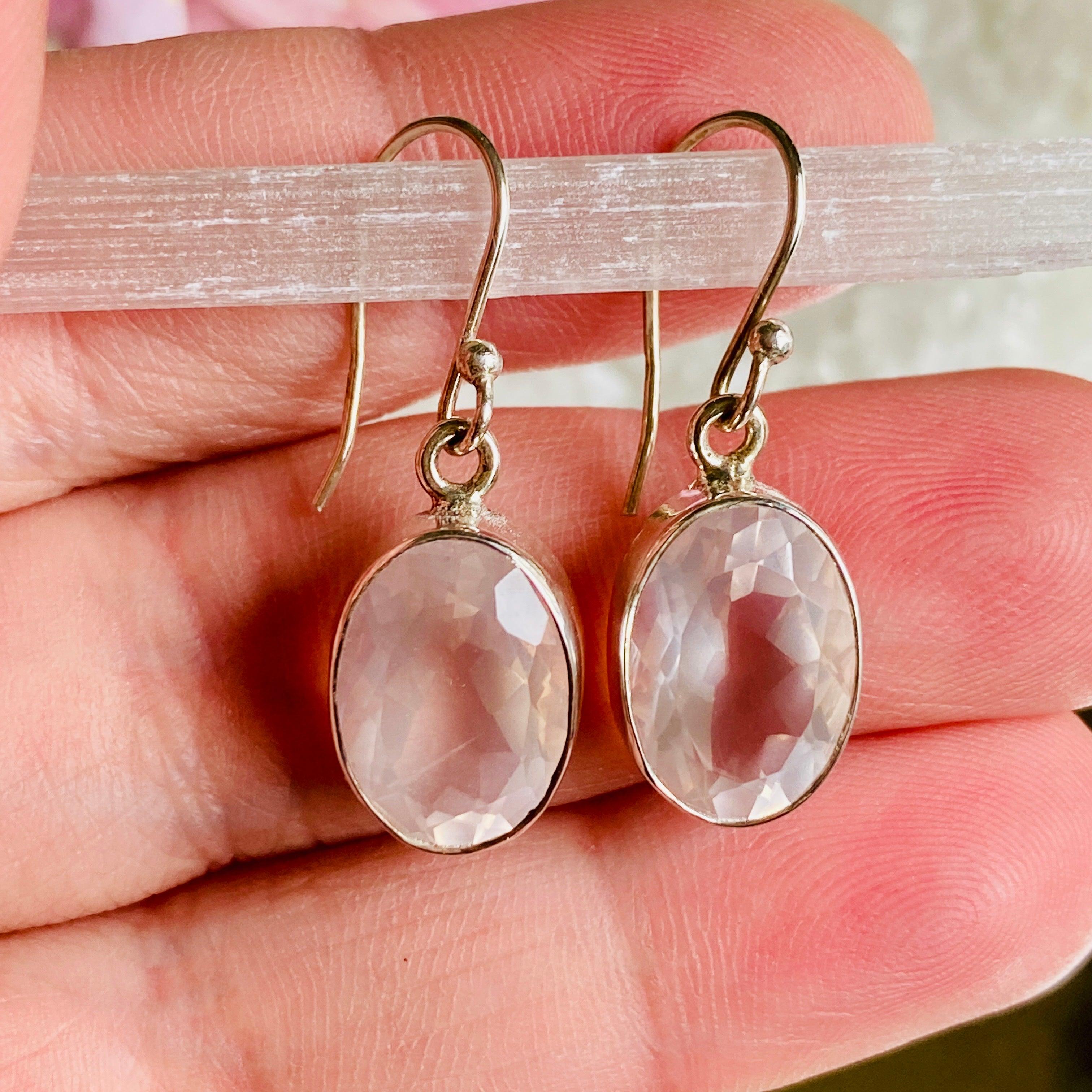 Rose Quartz Faceted Oval Earrings KEGJ792 – Elegant Healing Crystal Jewelry for Women, Perfect for Gifts, Meditation & Everyday Wear