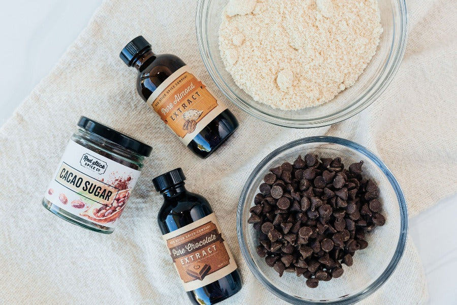 Pure Almond Extract - Natural Flavoring for Baking, Cooking & Beverages | Perfect for Cakes, Cookies & Desserts