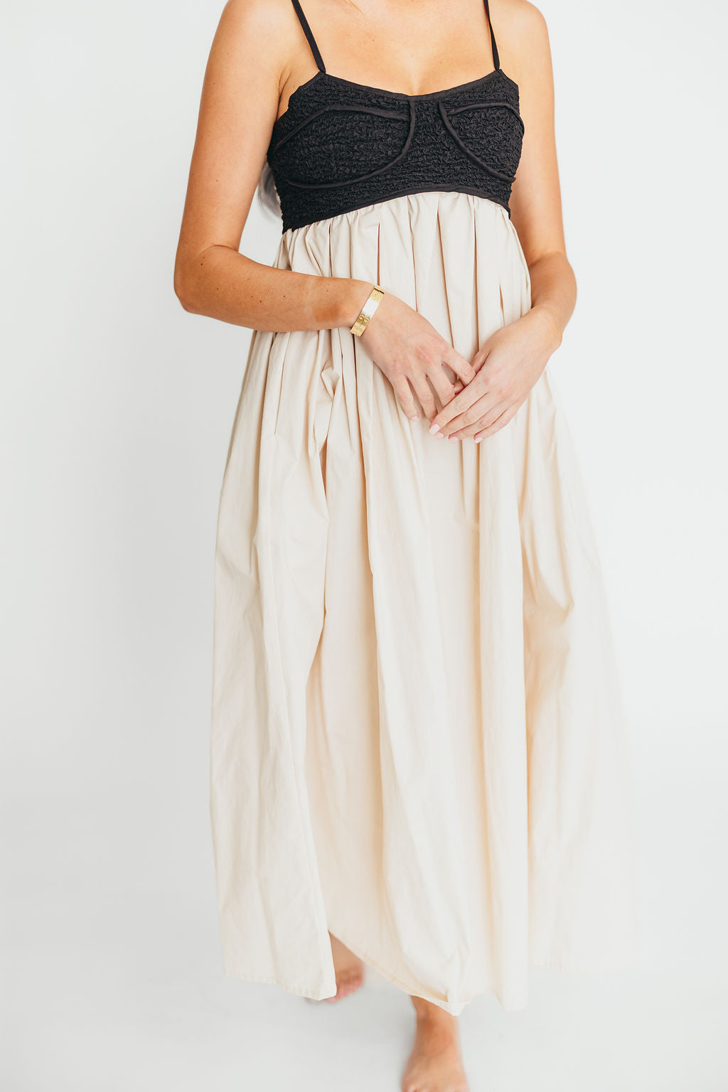 Minna 100% Cotton Maxi Dress for Women - Black & Natural Colors | Flowy Summer Beach Dress, Casual Boho Chic Outfit for Vacations & Outdoor Events