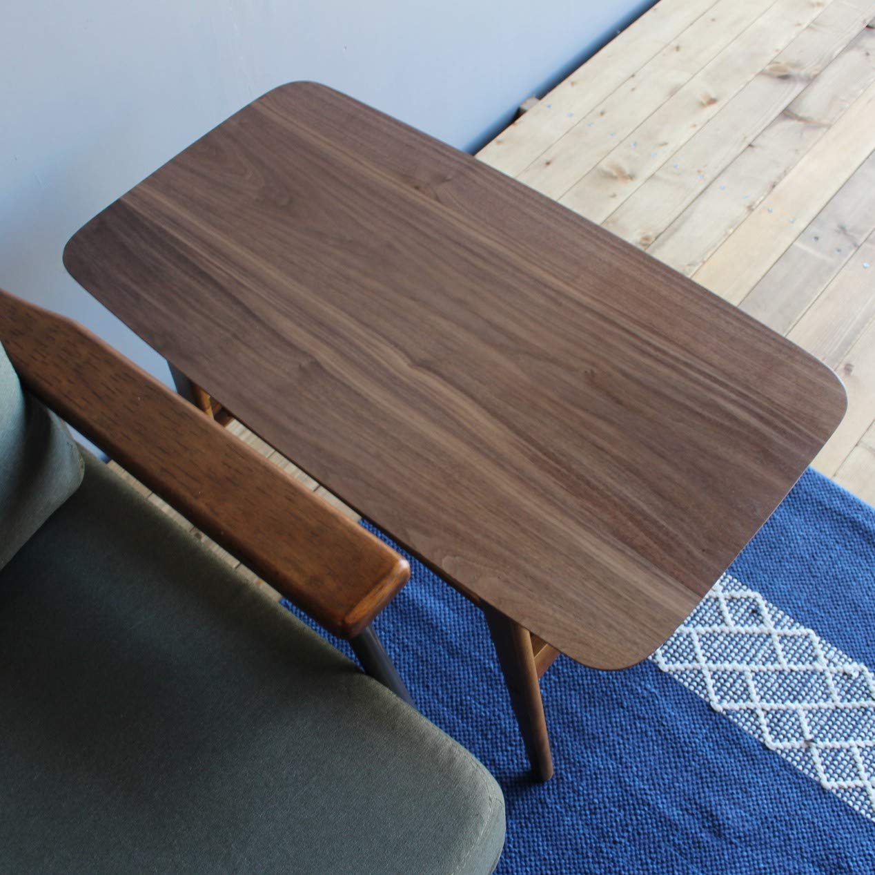 AZUMAYA TAC-227WAL Modern Walnut Coffee Table - 36 Inch Round Wooden Living Room Table with Storage Shelf - Perfect for Small Spaces, Apartments & Cozy Home Decor