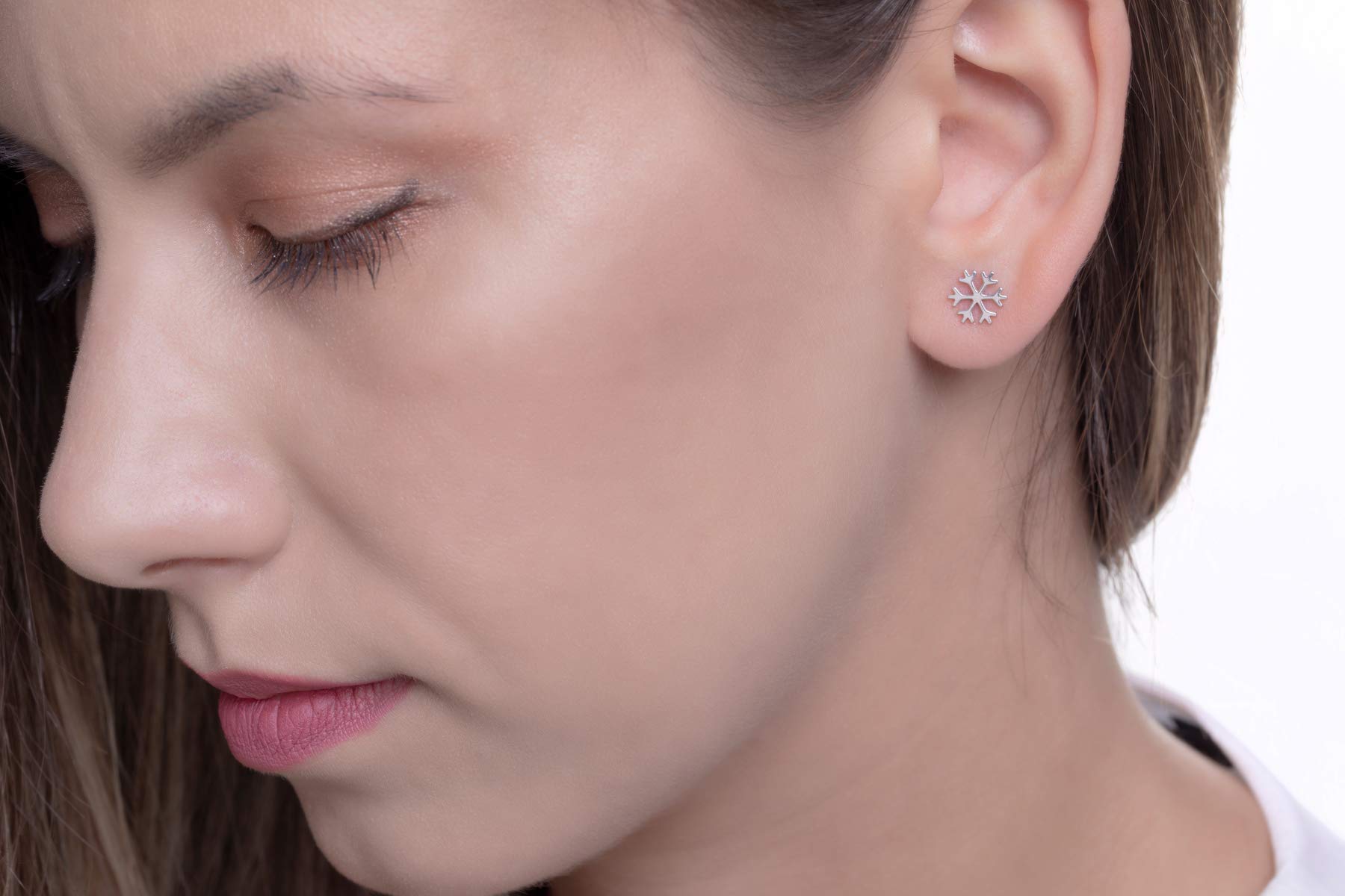 18K Gold Snowflake Stud Earrings - Winter Jewelry Gift for Her