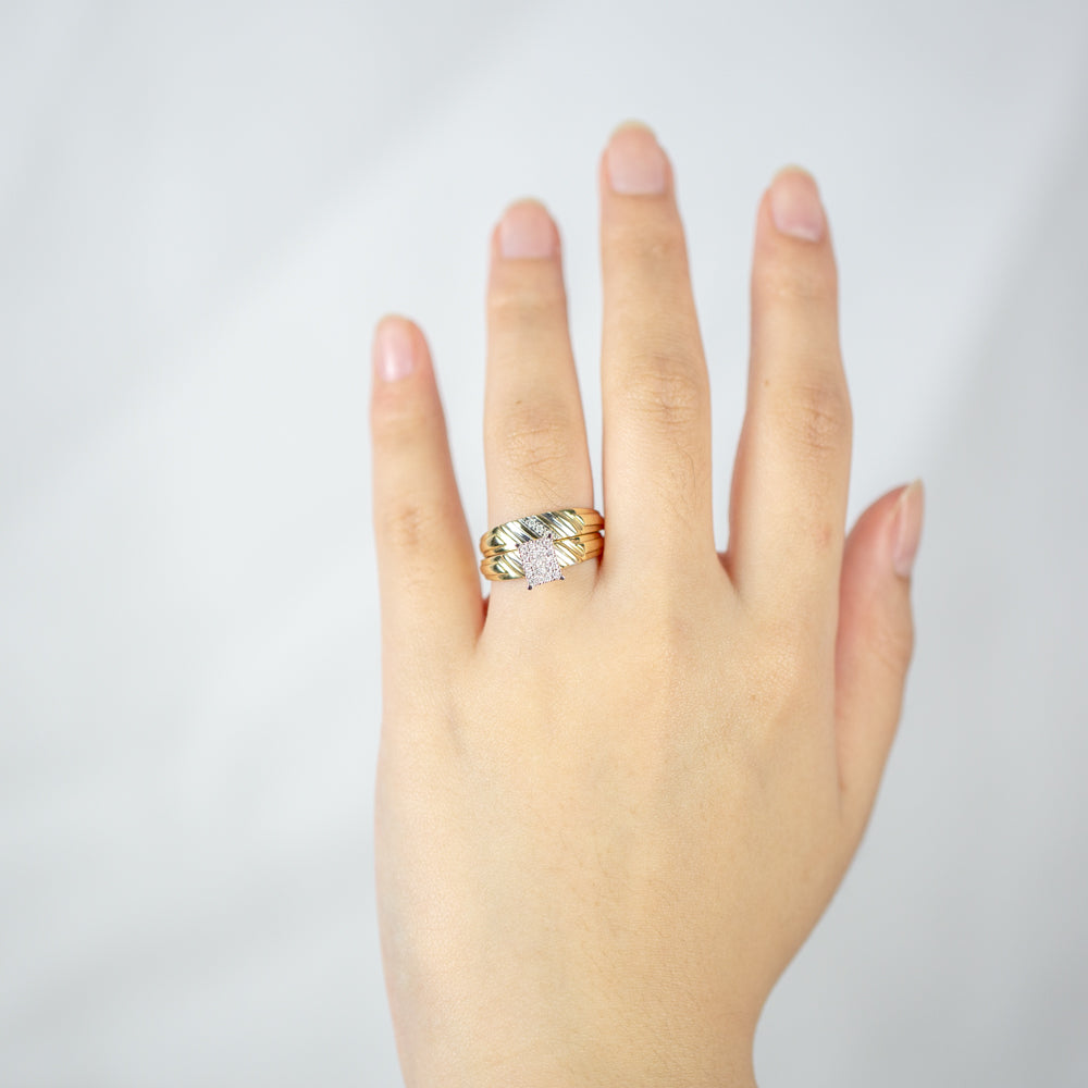 9ct Yellow Gold 2 Ring Diamond Bridal Set with 0.20 Carat Diamonds - Perfect for Engagement, Wedding & Anniversary Gifts