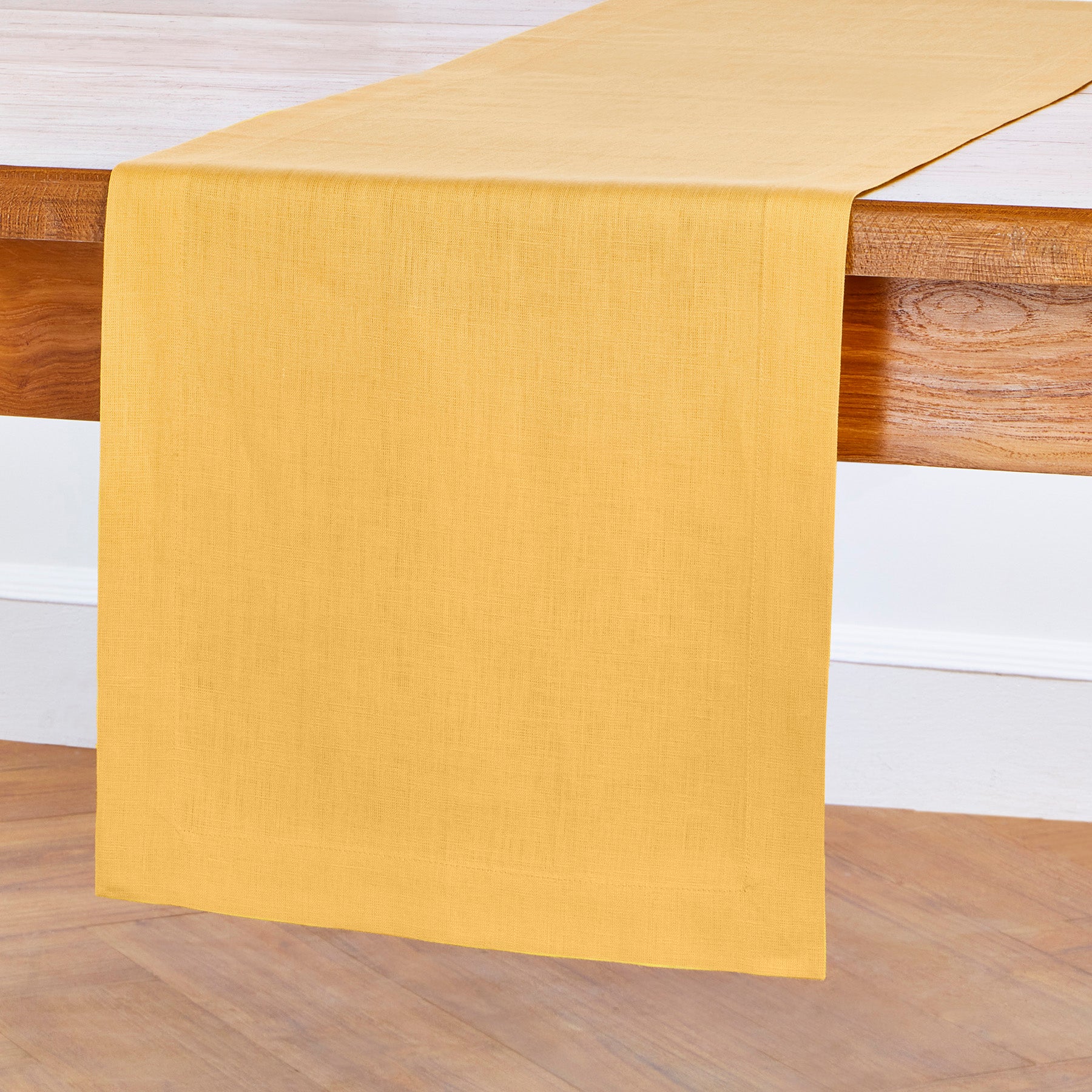 Elegant Fete Table Runner for Weddings, Parties & Events - Premium Decorative Dining Table Cover for Home & Restaurant Decor