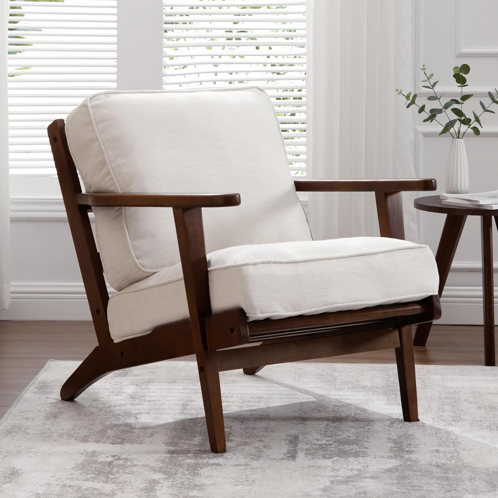 Mid Century Modern Accent Chair - Solid Wood Frame Upholstered Armchair for Living Room, Bedroom & Reading Nook - Elegant Beige Fabric Lounge Chair - Perfect for Home Office, Apartment Decor & Cozy Sitting Areas