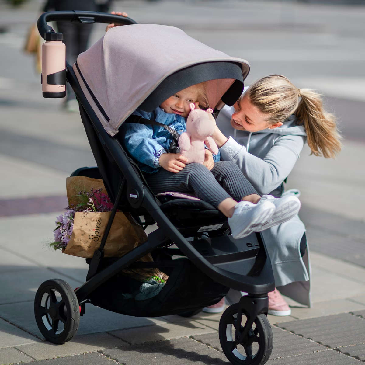 Thule Summer Seat Liner - Breathable Car Seat Cover for Hot Weather - Perfect for Road Trips, Camping & Outdoor Adventures